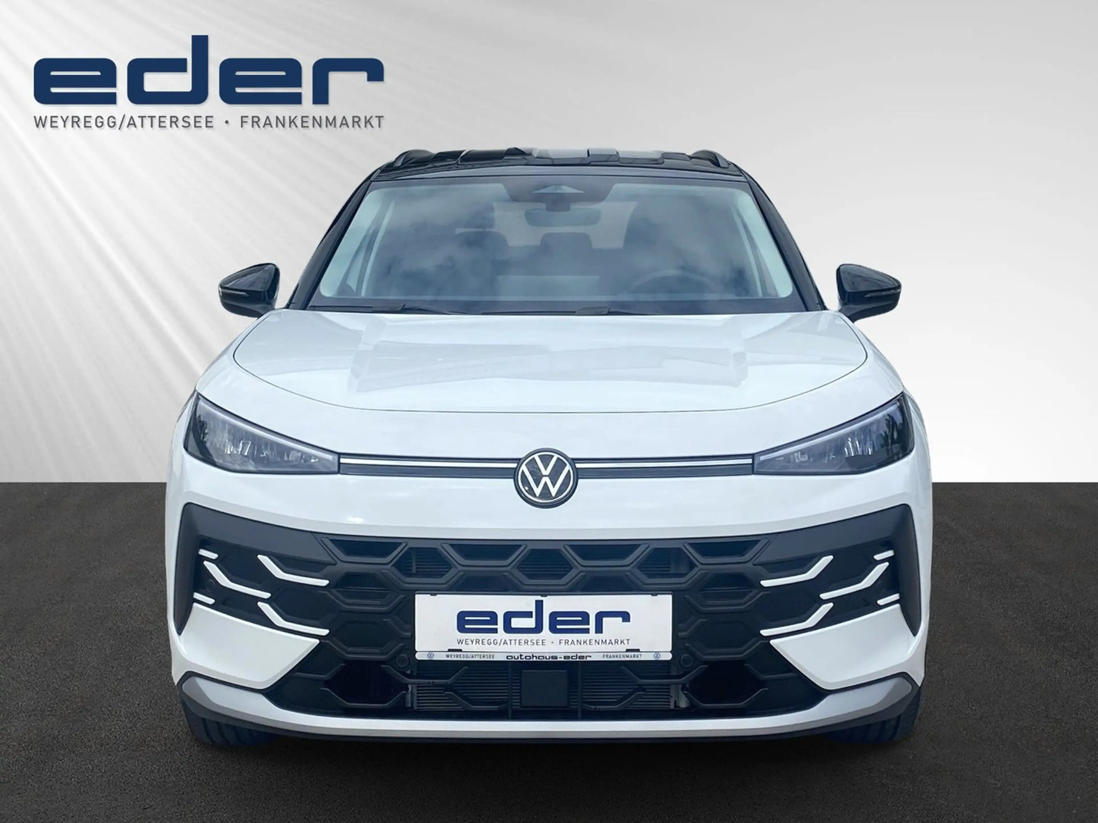 Volkswagen T-Roc Life eTSI DSG — photo 2