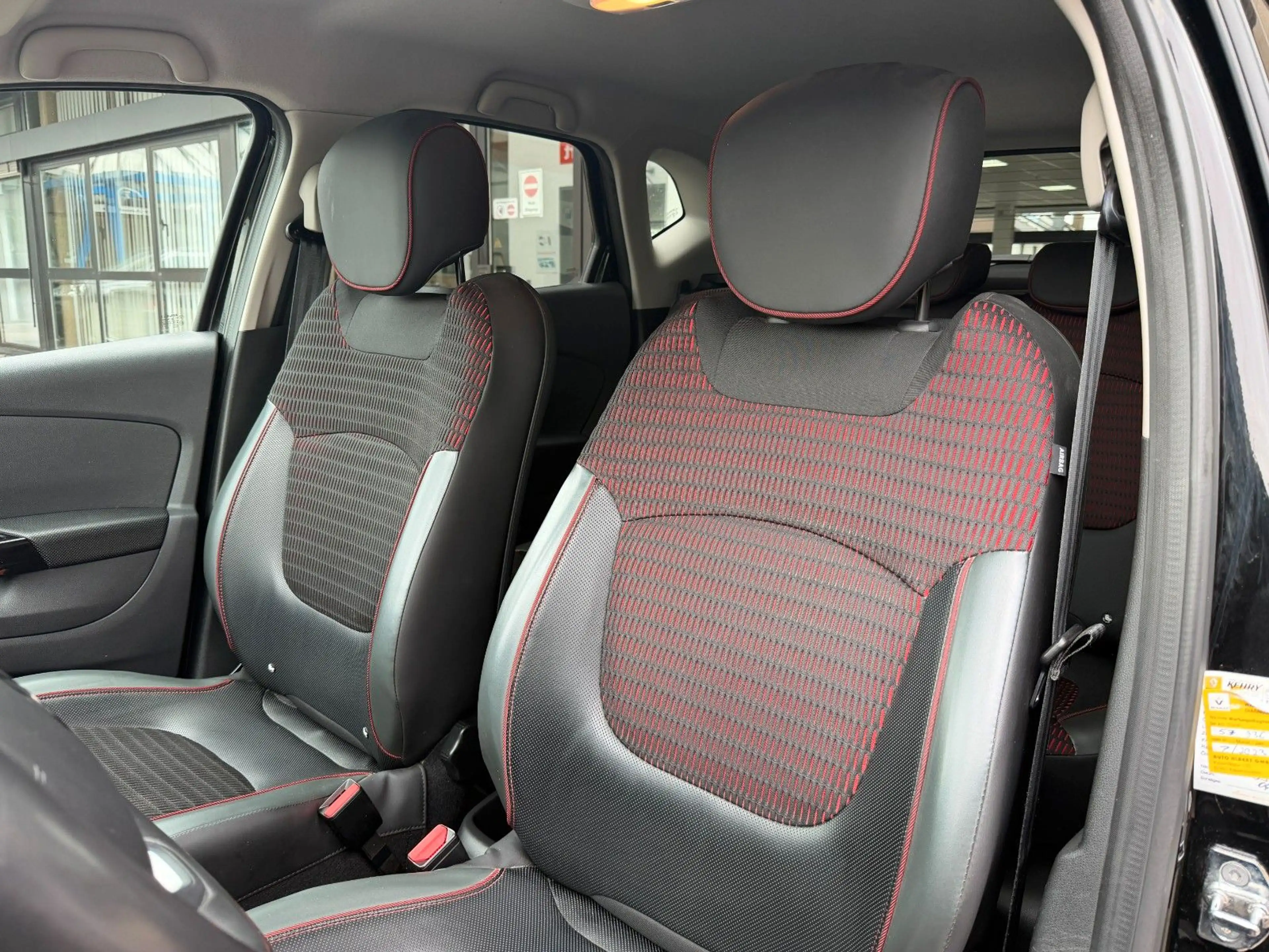 Renault Captur 1.2 TCe 120 Energy/Automatik/Navi/Kamera — photo 12