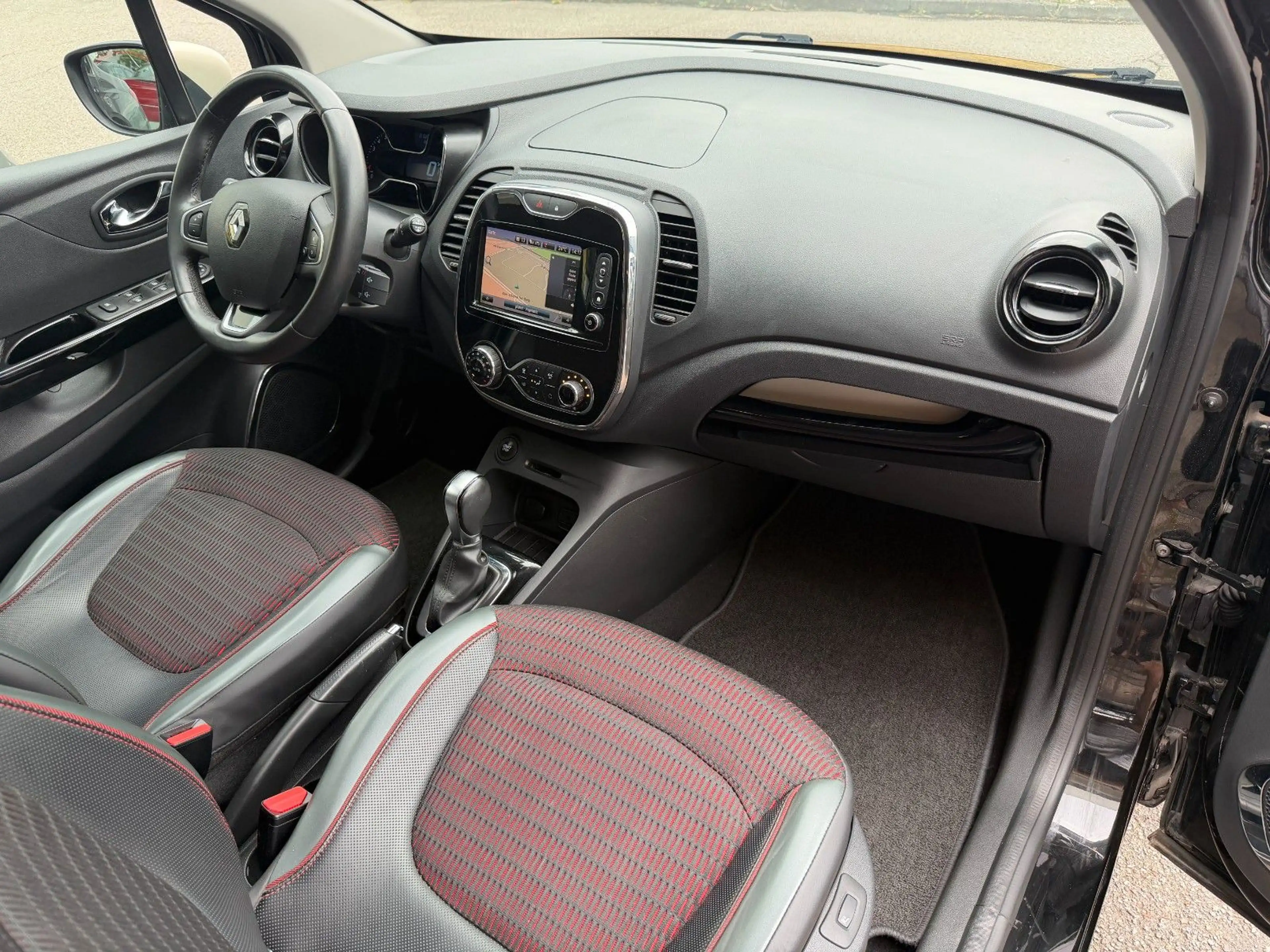 Renault Captur 1.2 TCe 120 Energy/Automatik/Navi/Kamera — photo 14
