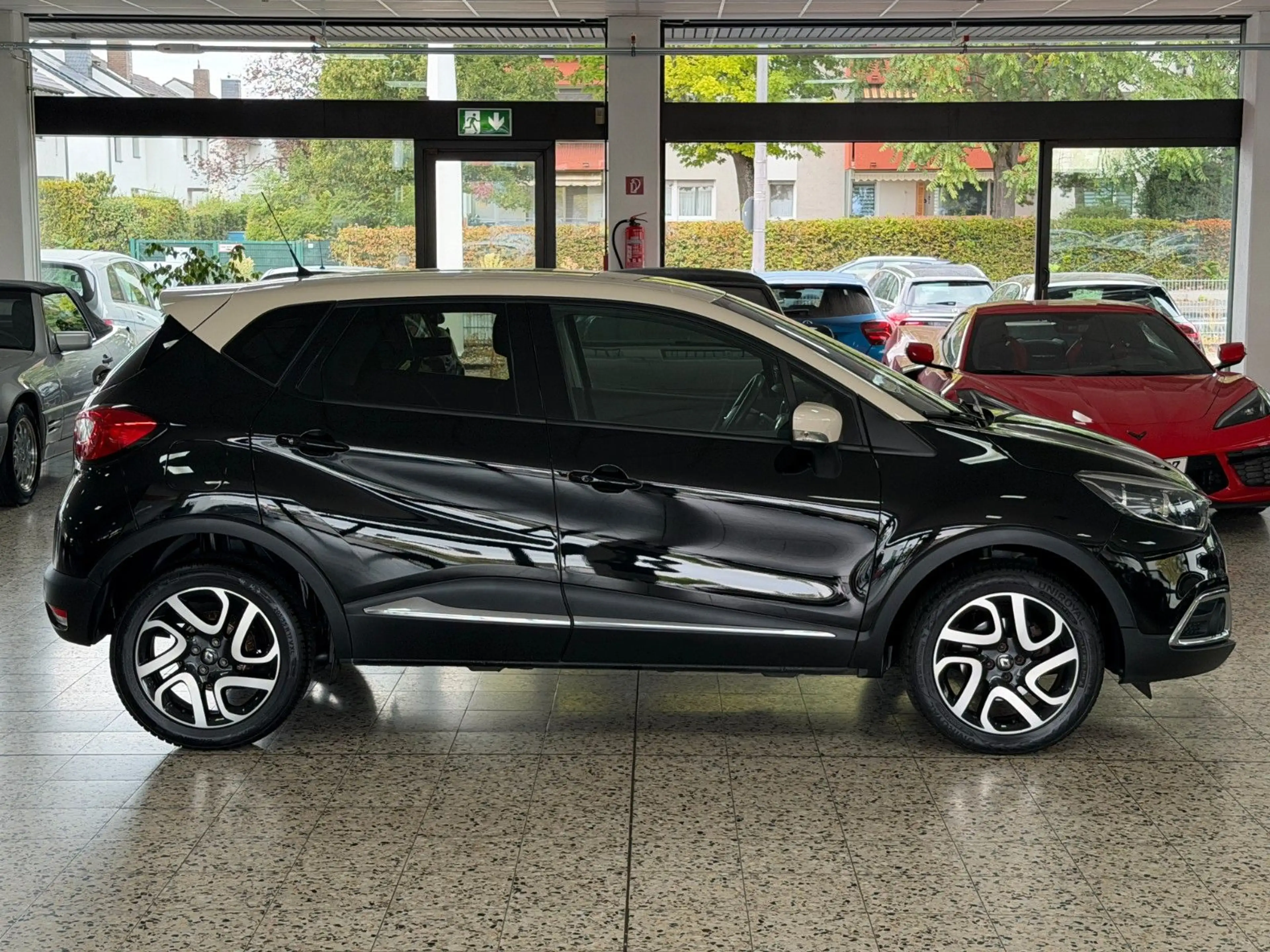 Renault Captur 1.2 TCe 120 Energy/Automatik/Navi/Kamera — photo 5