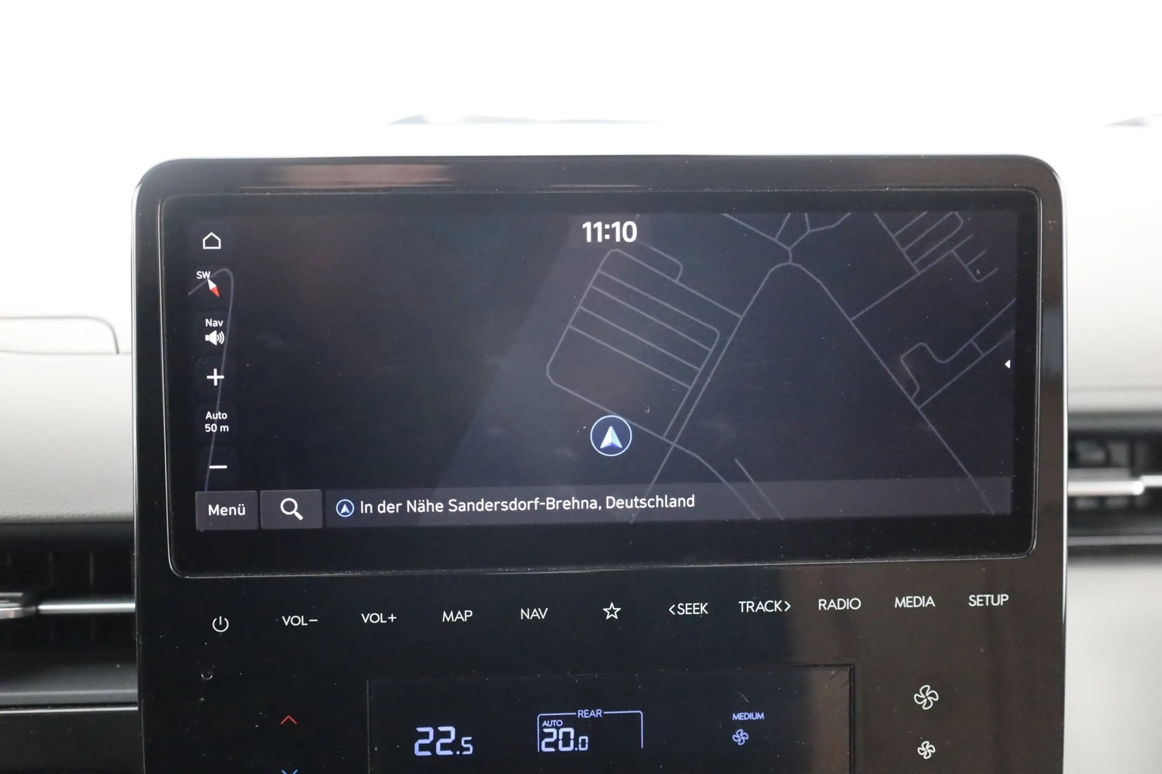 Hyundai STARIA 2.2 CRDI 4WD Signature AHK 7-Sitzer Bose — photo 12
