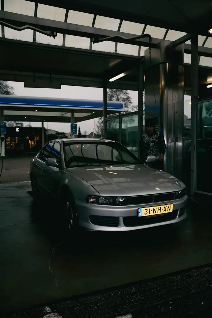 Mitsubishi Galant 2.0 Comfort Grey - 2
