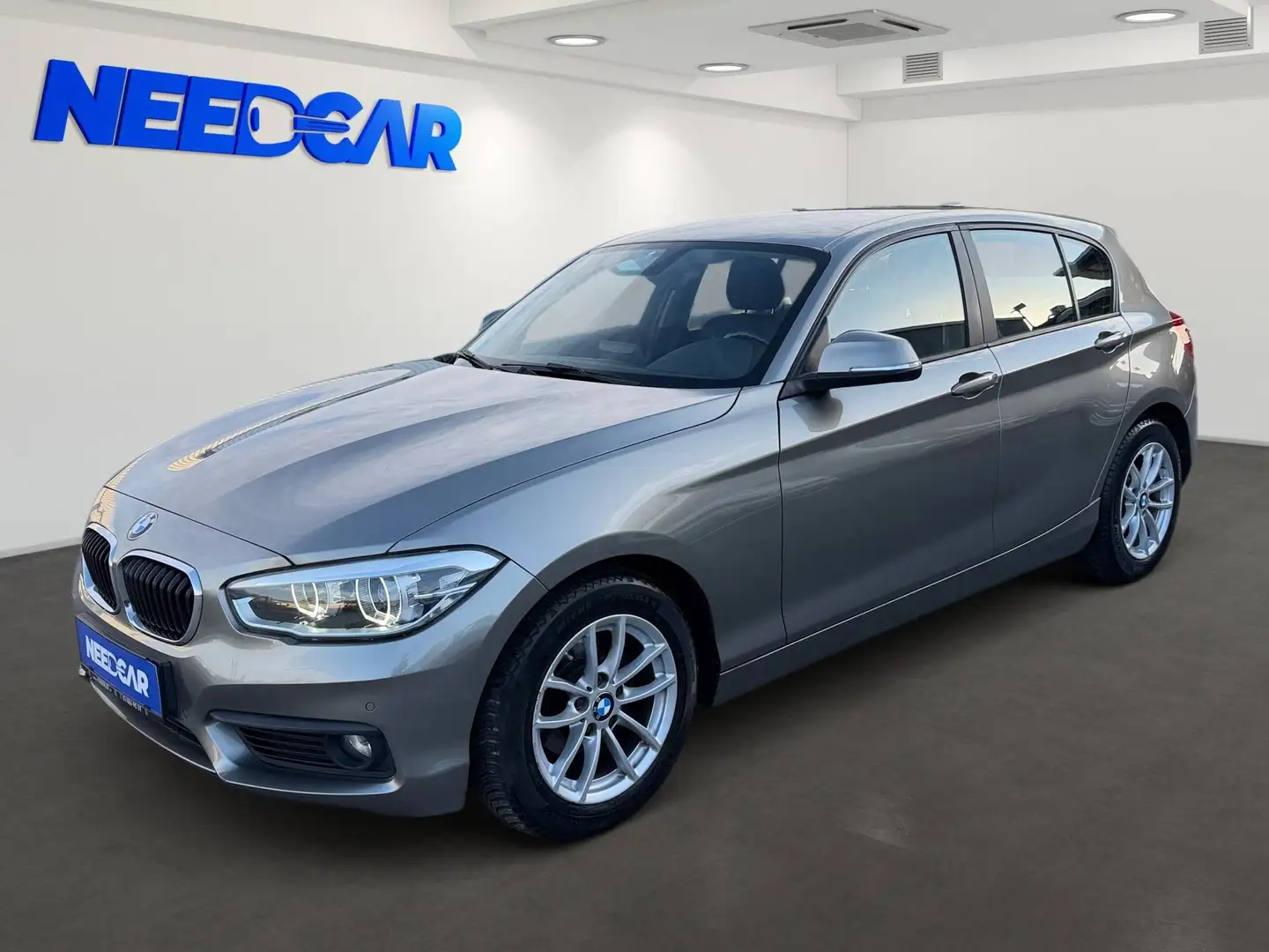 BMW 116 116 d Advantage Grau - 1