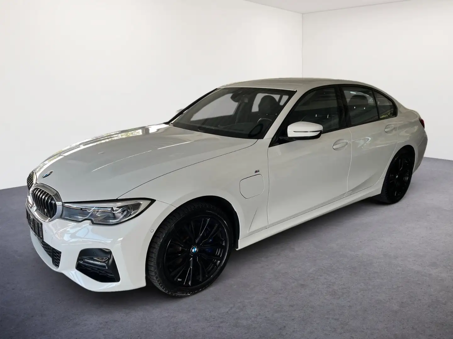 BMW 330 e Lim. xDrive M Sport/LASER/HUD/PARK-PA/ White - 1
