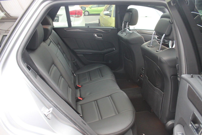 Mercedes-Benz E 63 AMG T Exklusiv Nachtsicht*Panorama*Distroni — photo 11
