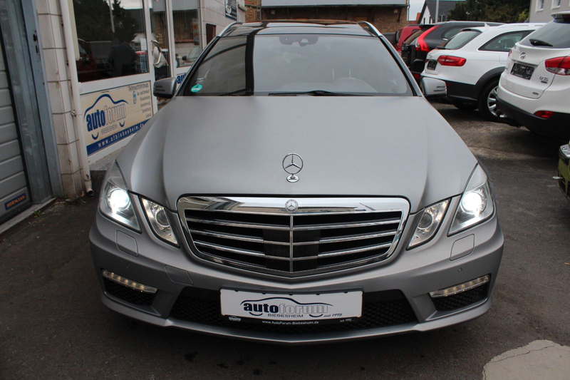 Mercedes-Benz E 63 AMG T Exklusiv Nachtsicht*Panorama*Distroni — photo 3