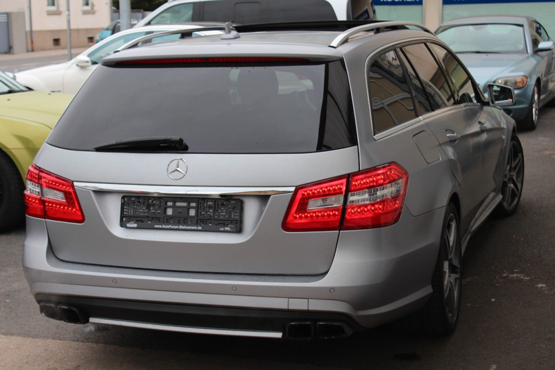 Mercedes-Benz E 63 AMG T Exklusiv Nachtsicht*Panorama*Distroni — photo 5
