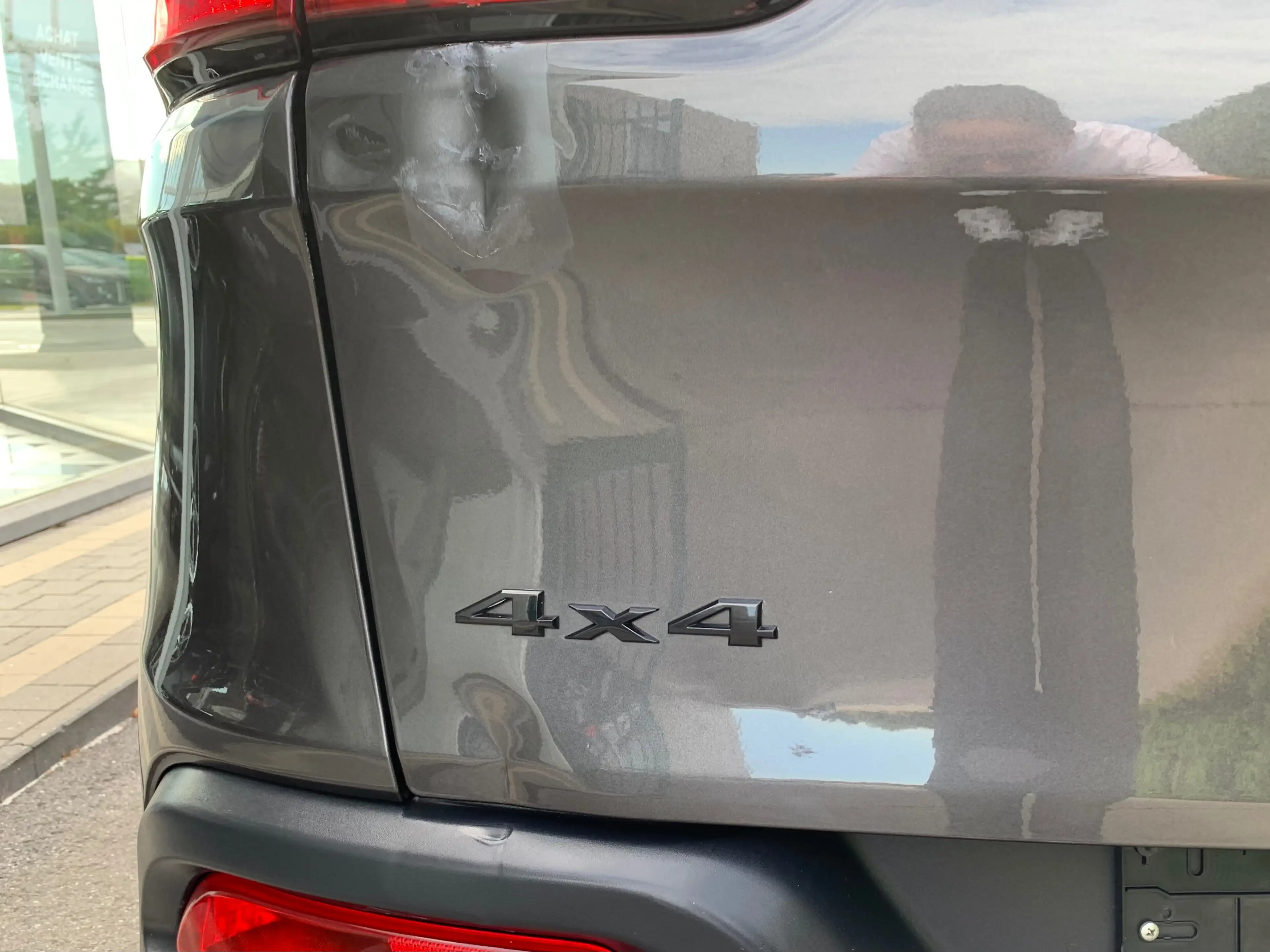 Jeep Cherokee 2.2D 200CV / 4x4 / Boite Auto / FULL OPTIONS / — photo 7
