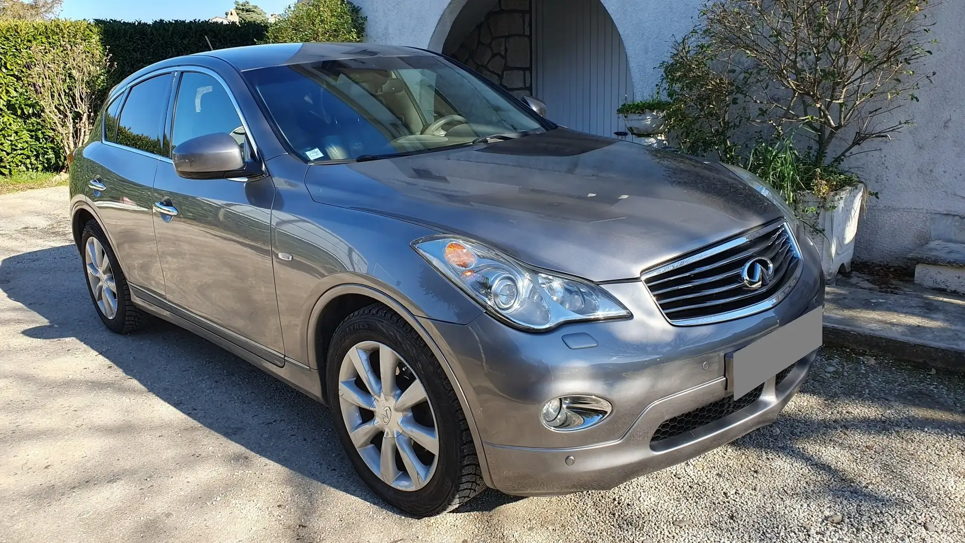Infiniti EX37 3.7 V6 GT 320ch 104900km dossier Xenon Bluetooth Gris - 1