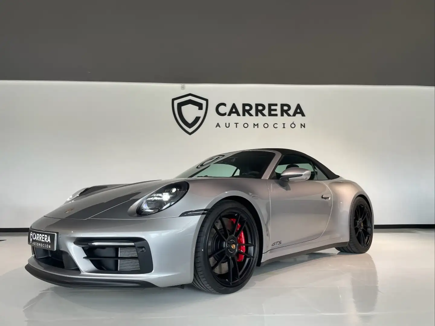Porsche 992 Carrera 4 GTS Cabriolet PDK Gris - 2