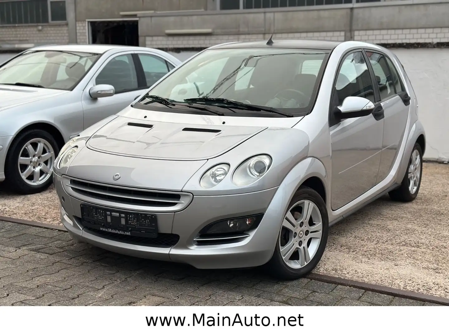 smart forFour 1.3l Klima/Panoramadach/El.Fenster/95PS Silber - 2