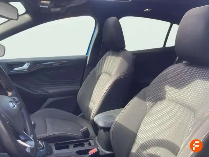 Ford Focus 2021, foto 23