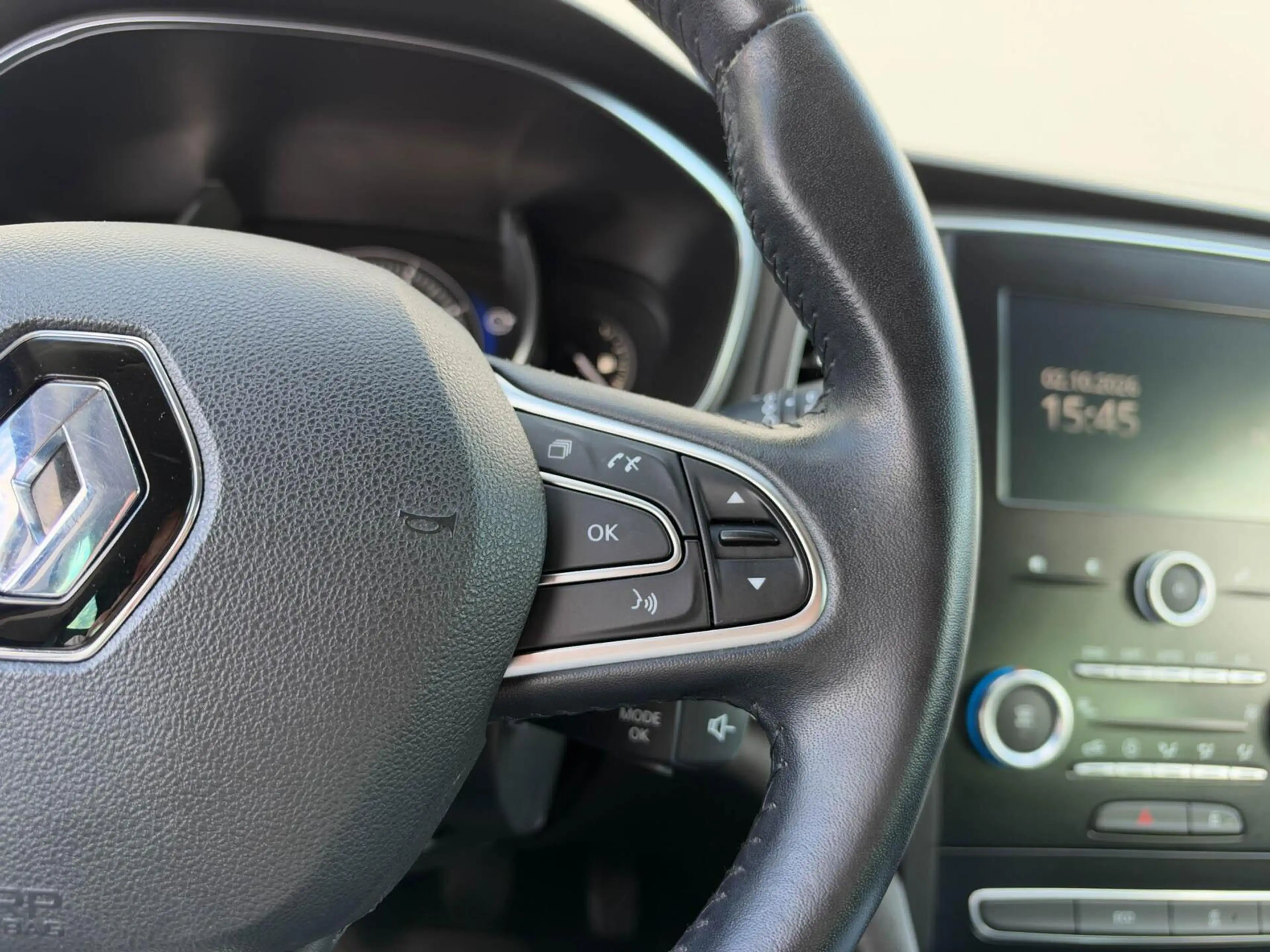 Renault Megane Estate 1.2 TCe 100pk Limited | Navigatie | Privacy — photo 35