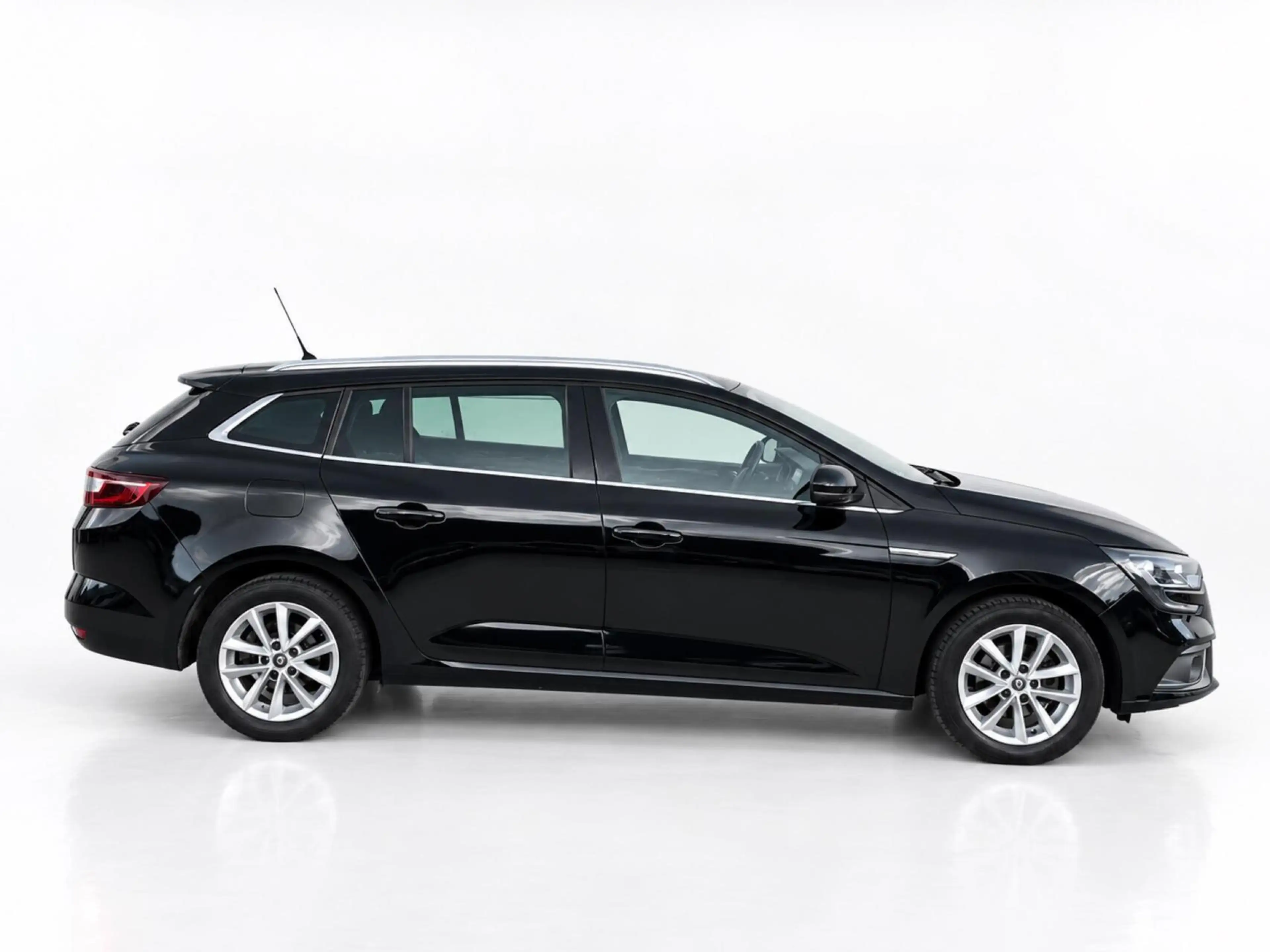 Renault Megane Estate 1.2 TCe 100pk Limited | Navigatie | Privacy — photo 11