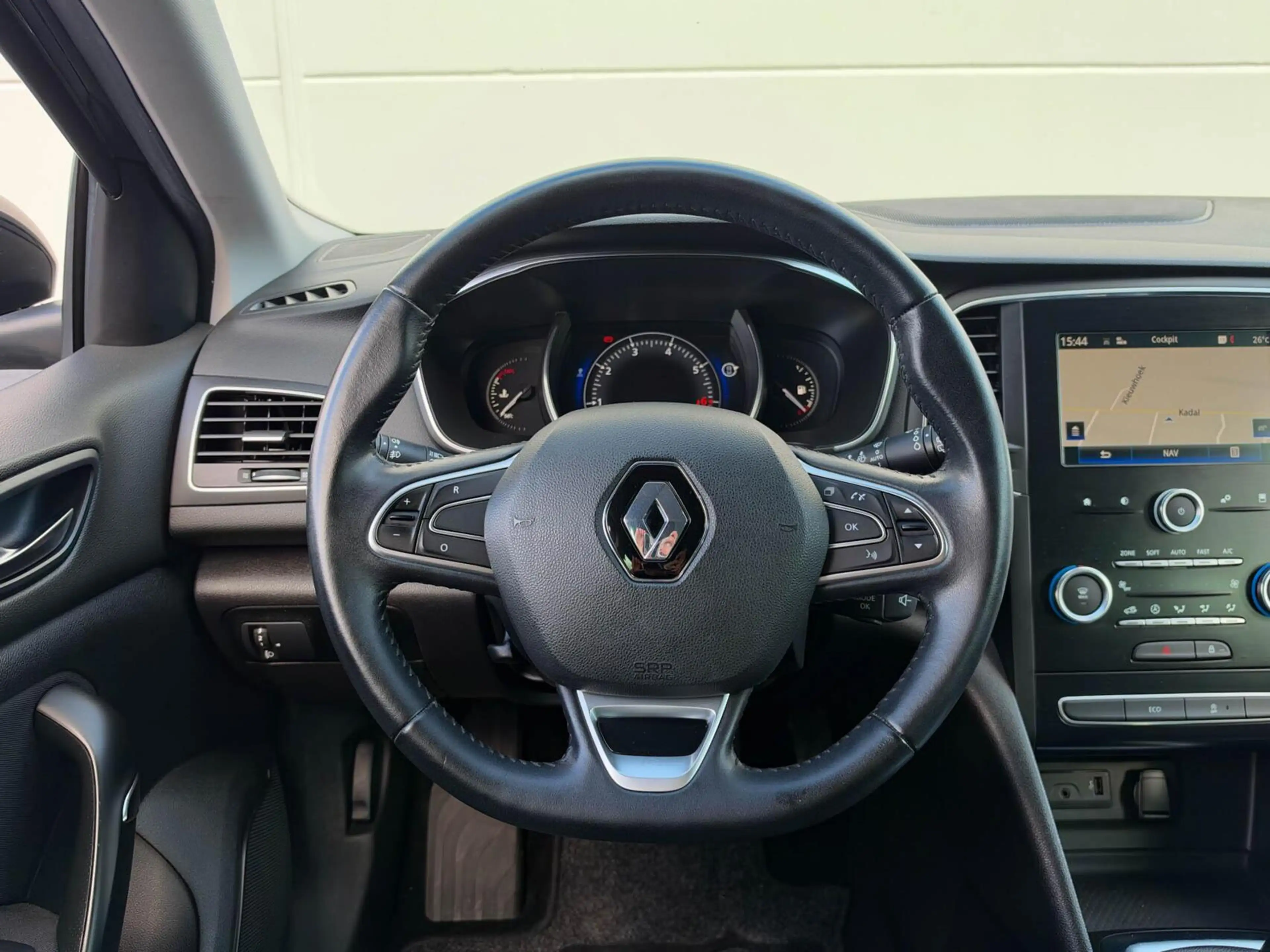 Renault Megane Estate 1.2 TCe 100pk Limited | Navigatie | Privacy — photo 36