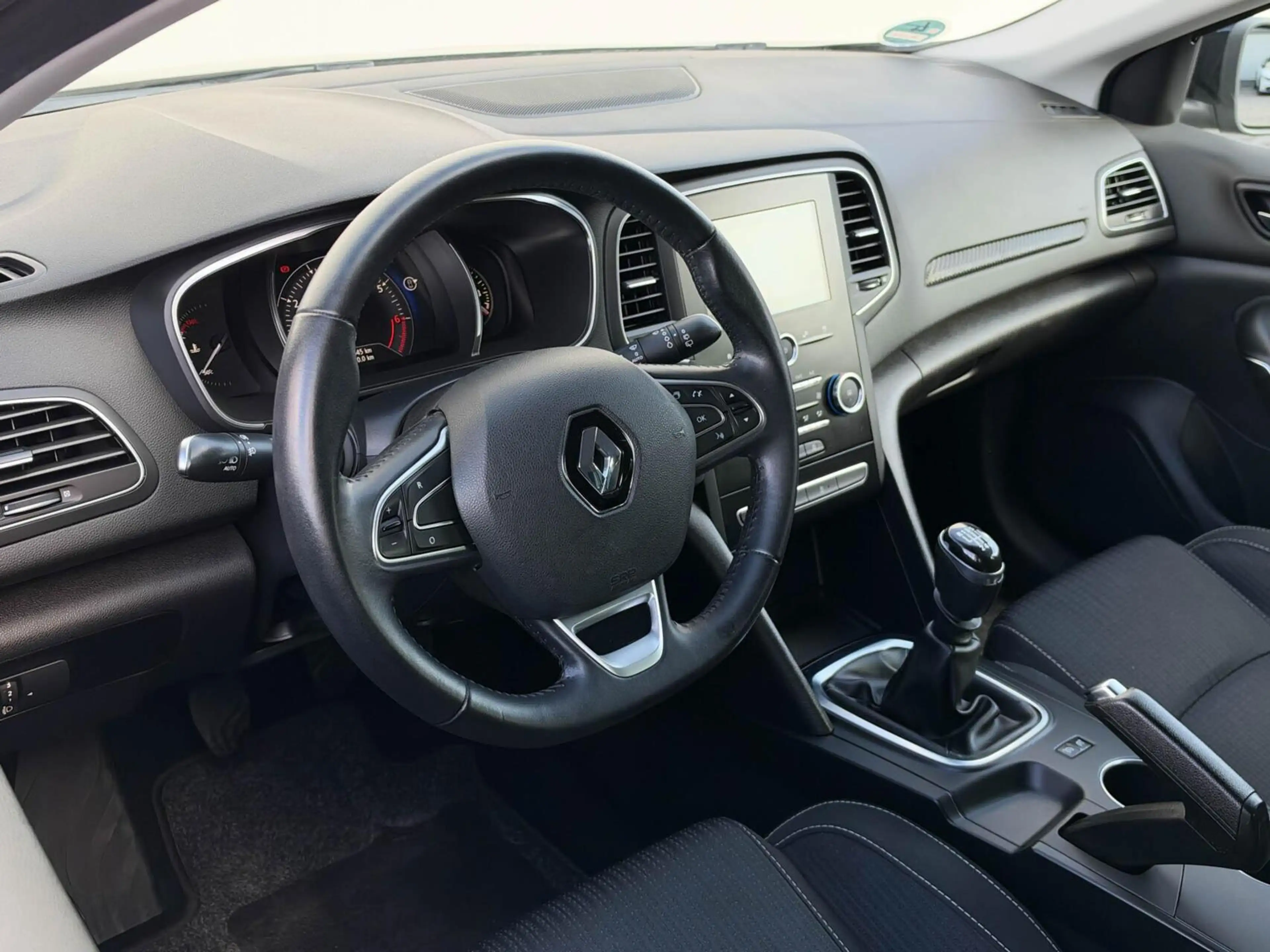 Renault Megane Estate 1.2 TCe 100pk Limited | Navigatie | Privacy — photo 5