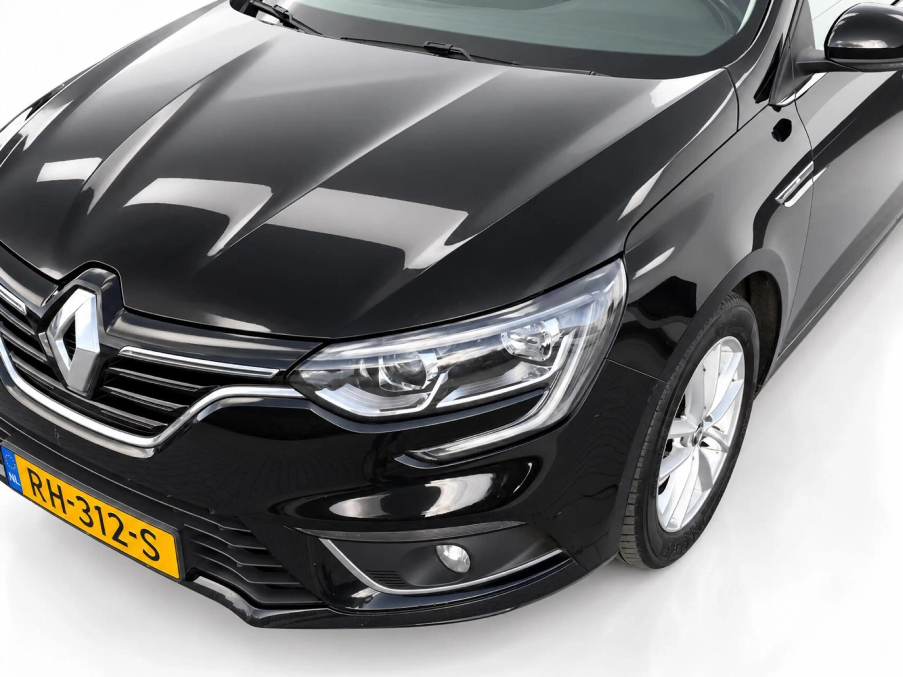 Renault Megane Estate 1.2 TCe 100pk Limited | Navigatie | Privacy — photo 38