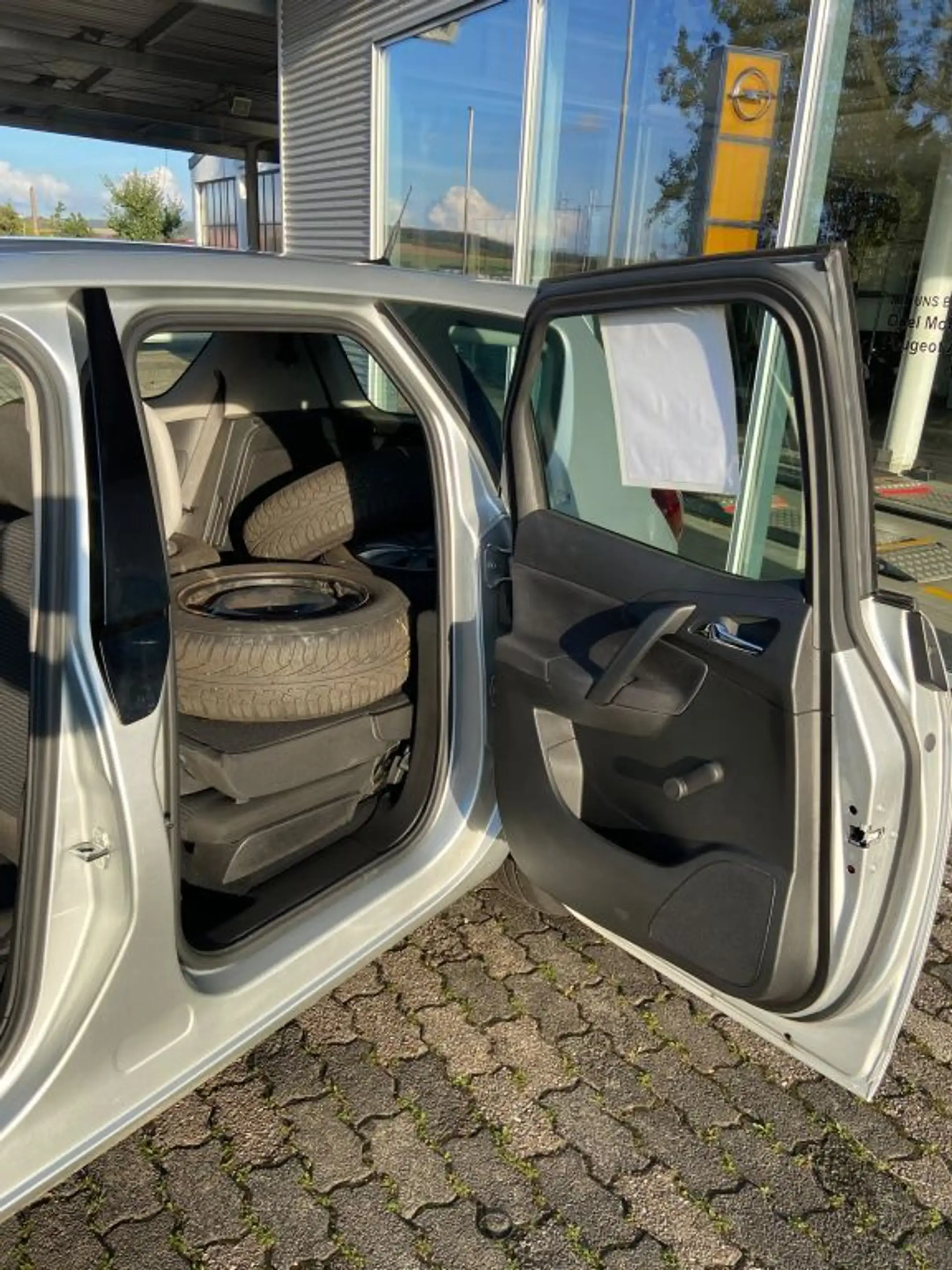 Opel Meriva 1.4 drive — photo 5