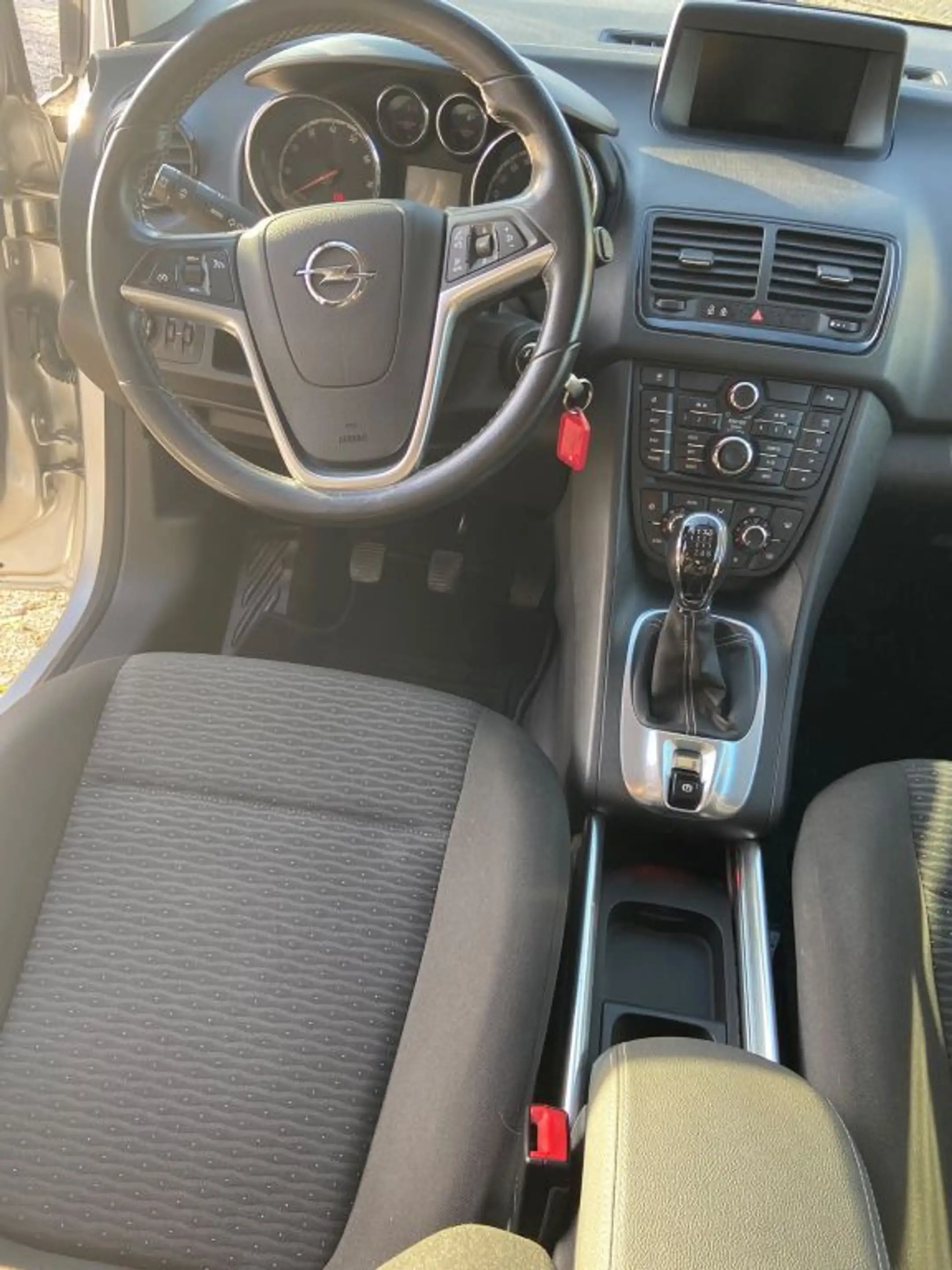 Opel Meriva 1.4 drive — photo 6