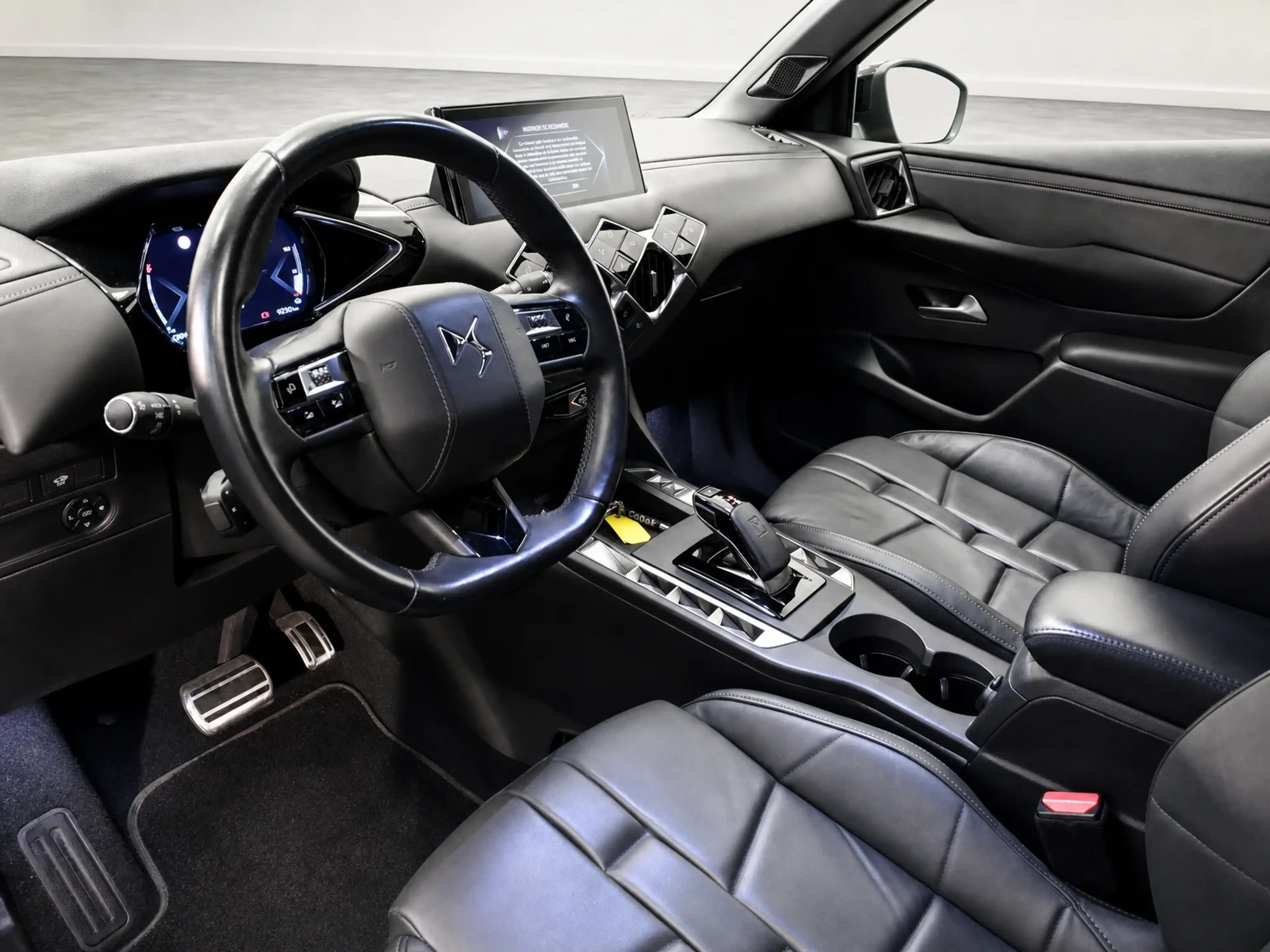 DS Automobiles DS 3 Crossback 50 kWh E-Tense Grand Chic CARPLAY, CAMERA, ZETELVE — photo 11