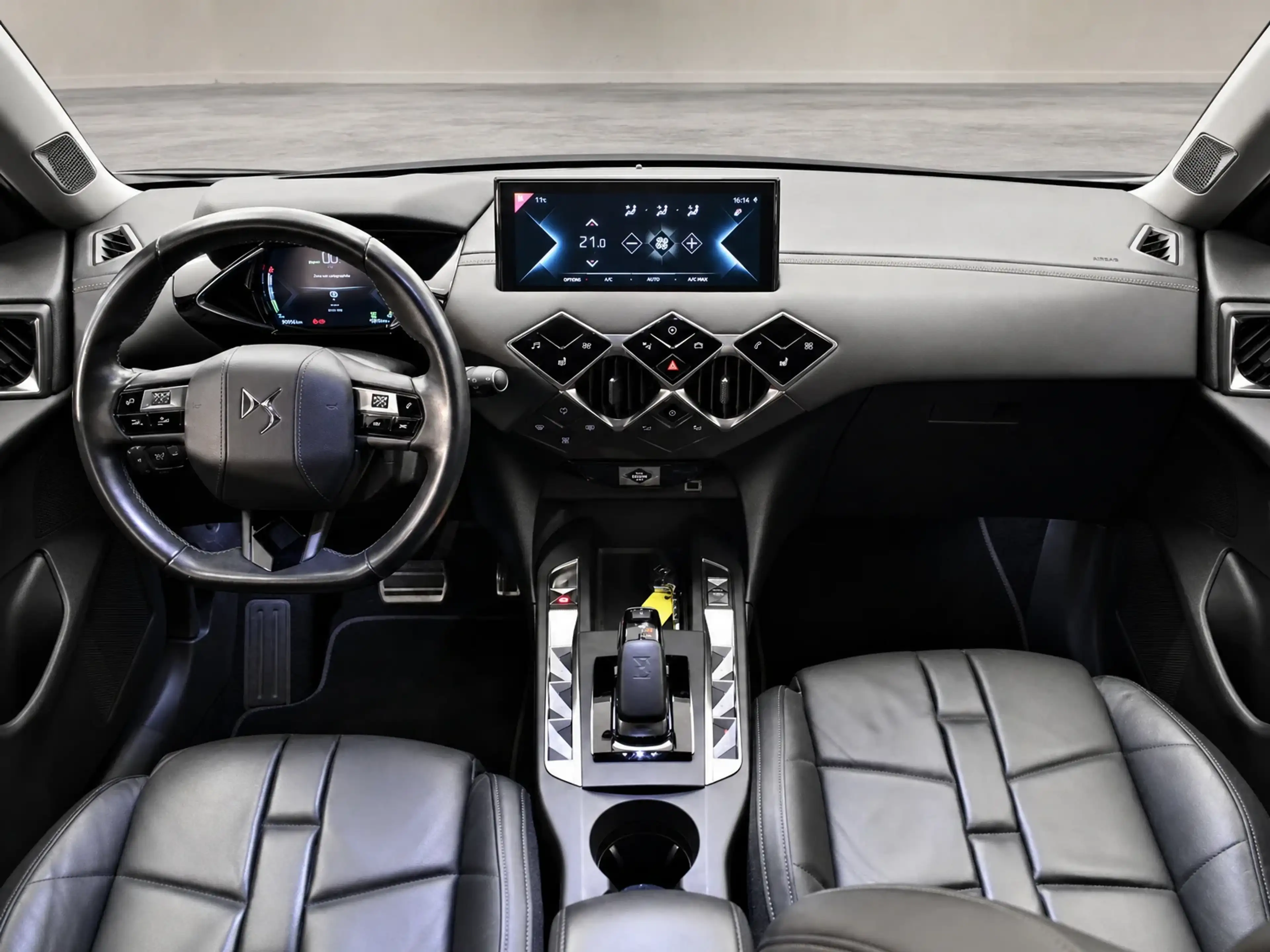 DS Automobiles DS 3 Crossback 50 kWh E-Tense Grand Chic CARPLAY, CAMERA, ZETELVE — photo 12