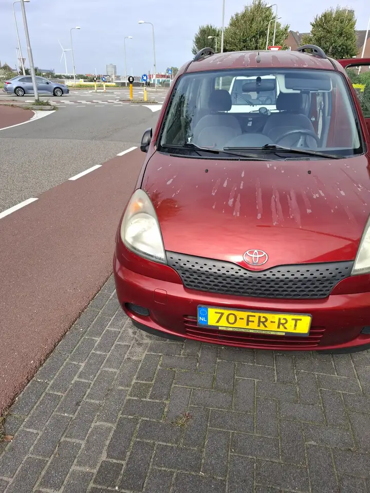 Toyota Yaris 1.3-16V VVT-i Sol, foto 2