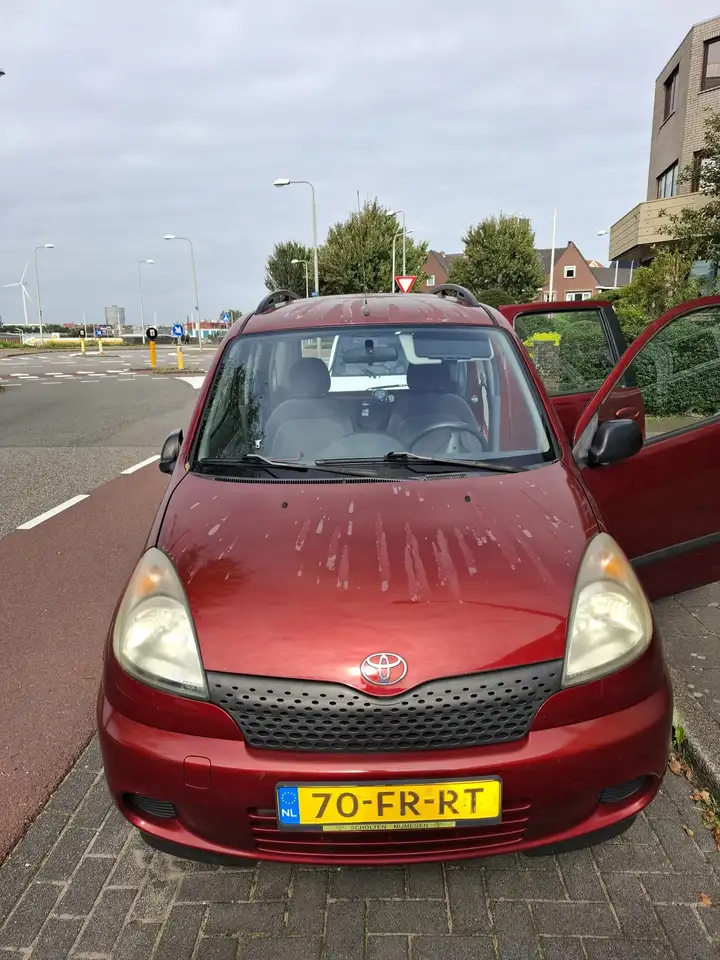 Toyota Yaris 1.3-16V VVT-i Sol, foto 1
