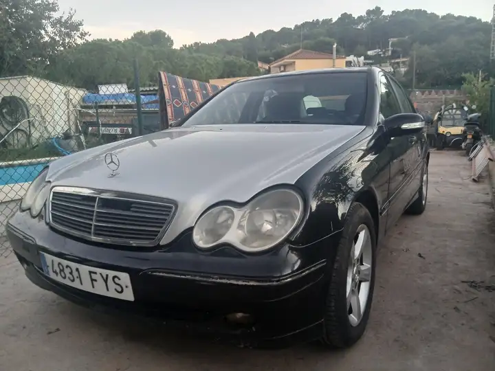 Mercedes-Benz Clase C C 220 CDI Classic 4p (2000)(W203) 2004