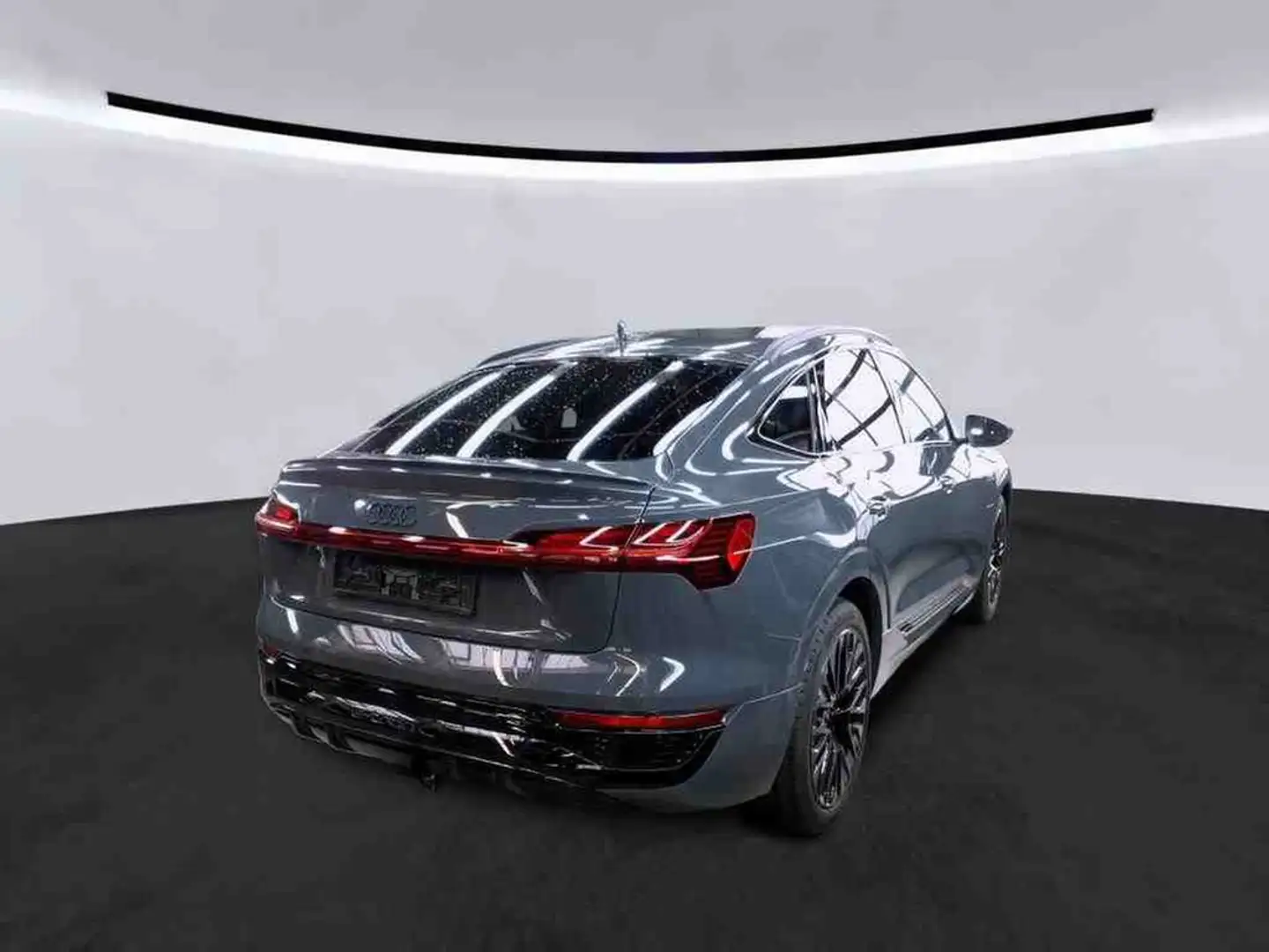 Audi Q8 e-tron Sportback 55 quattro S line LUFTFEDERUNG AHK AR... Grau - 2