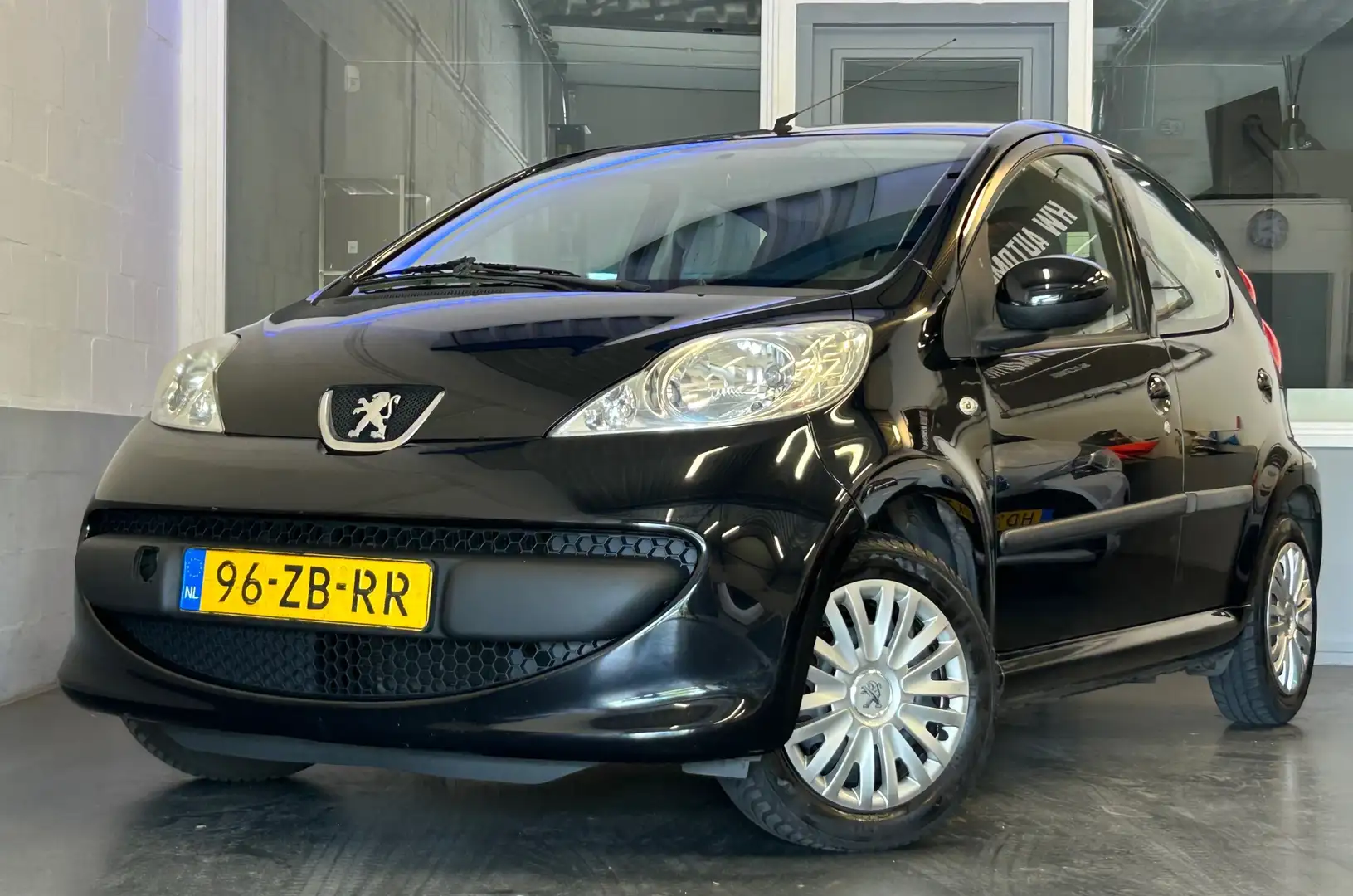 Peugeot 107 1.0-12V XS|NAP|NweAPK|5Deurs|2eEig|Elekramen Schwarz - 1