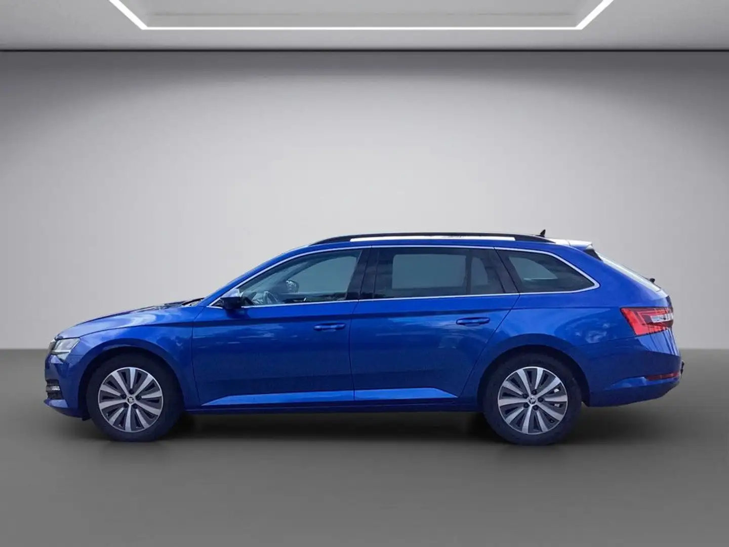 Skoda Superb Combi 2.0TDI DSG Ambition AHK Azul - 2