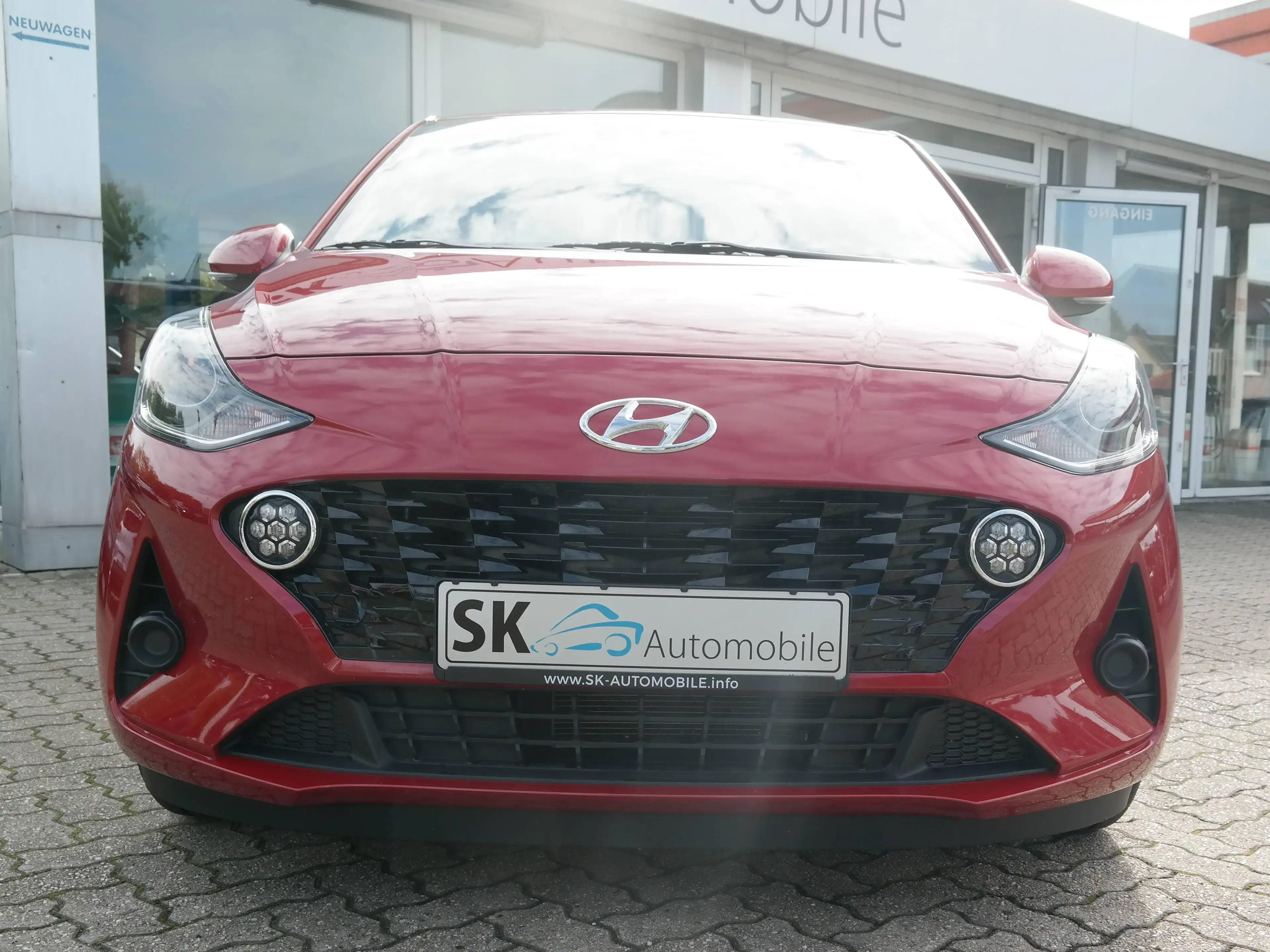 Hyundai i10 Edition 30*1.Hand*Scheckheft*8-fach bereift*Lichtsensor*DAB-Radio — photo 2