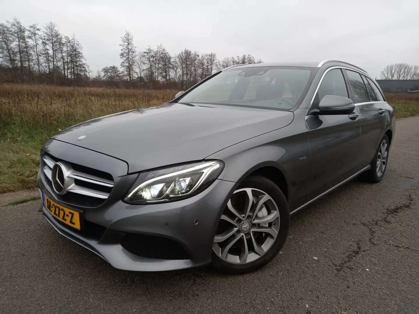 Mercedes-Benz C 350 Estate e Lease Edition Plus Grau - 1