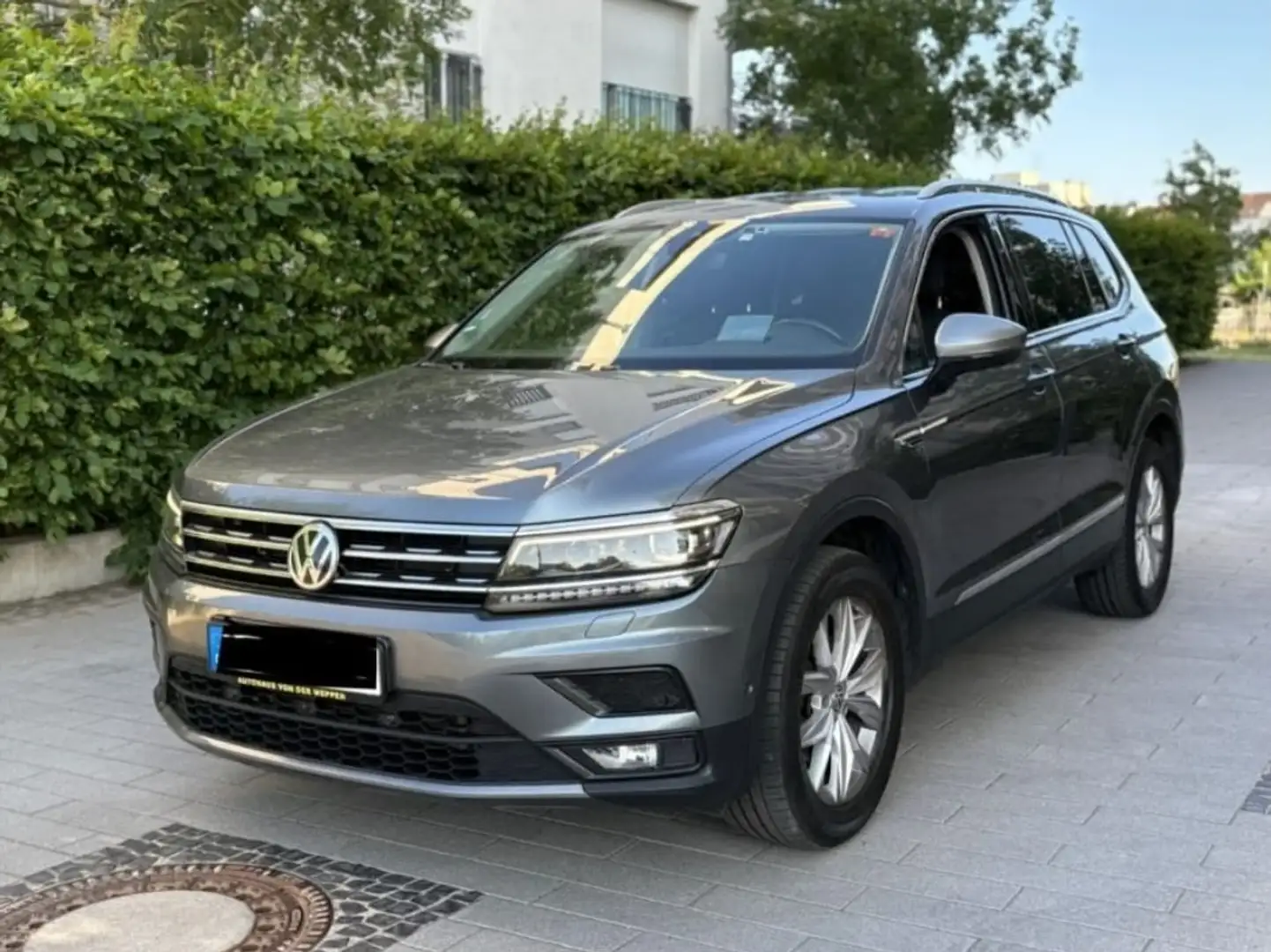 Volkswagen Tiguan Allspace 7-Sitzer DSG 360°Kamera - 1