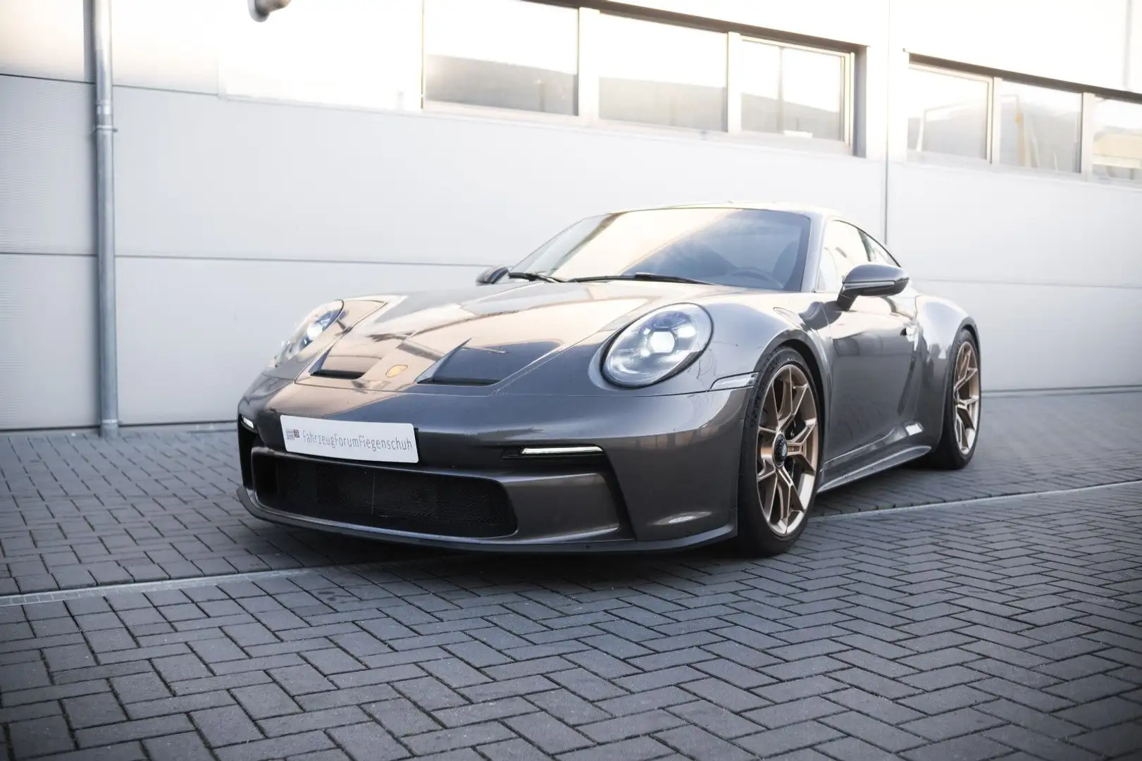 Porsche 992 /911 GT3 Touring-Lift-BOSE-Kamera-Vollschale Gris - 2