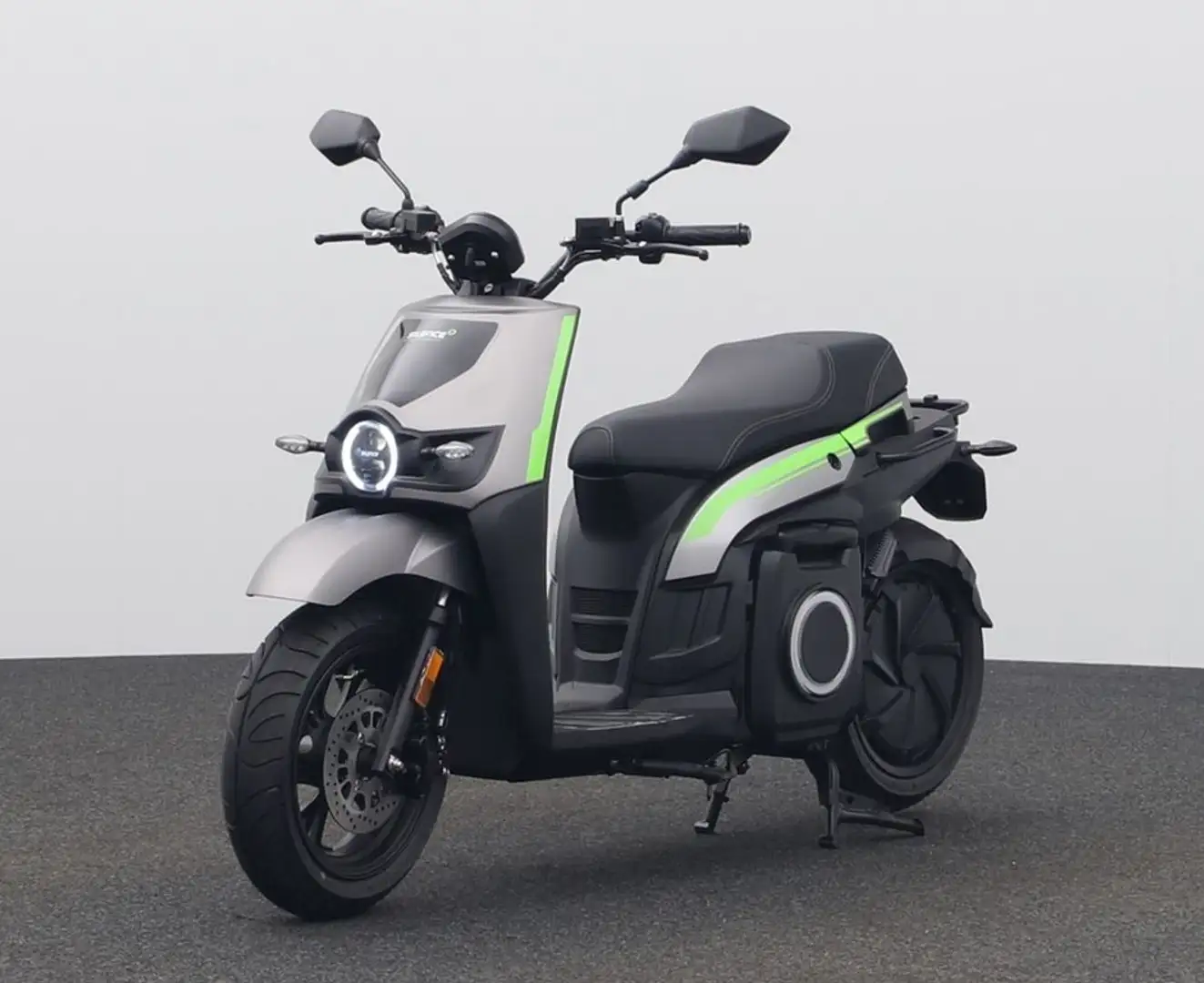 Silence S02 HS6 STANDARD - 5,6 kWh Grau - 2