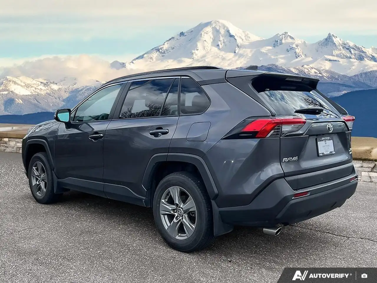 Toyota RAV 4 снимка Toyota RAV 4