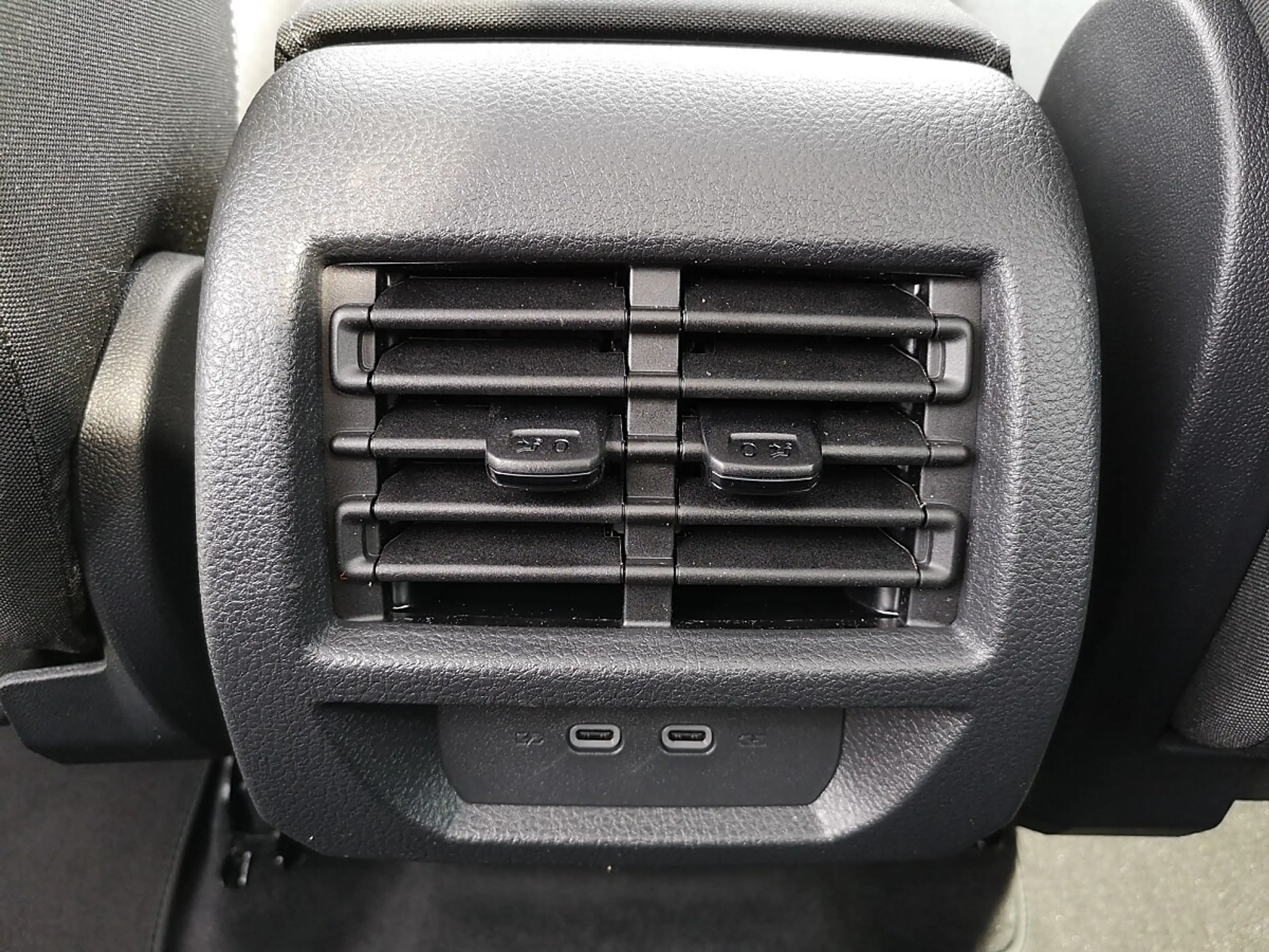Ford Grand Tourneo Connect 2,0 EcoBlue L2 AWD Active — photo 10