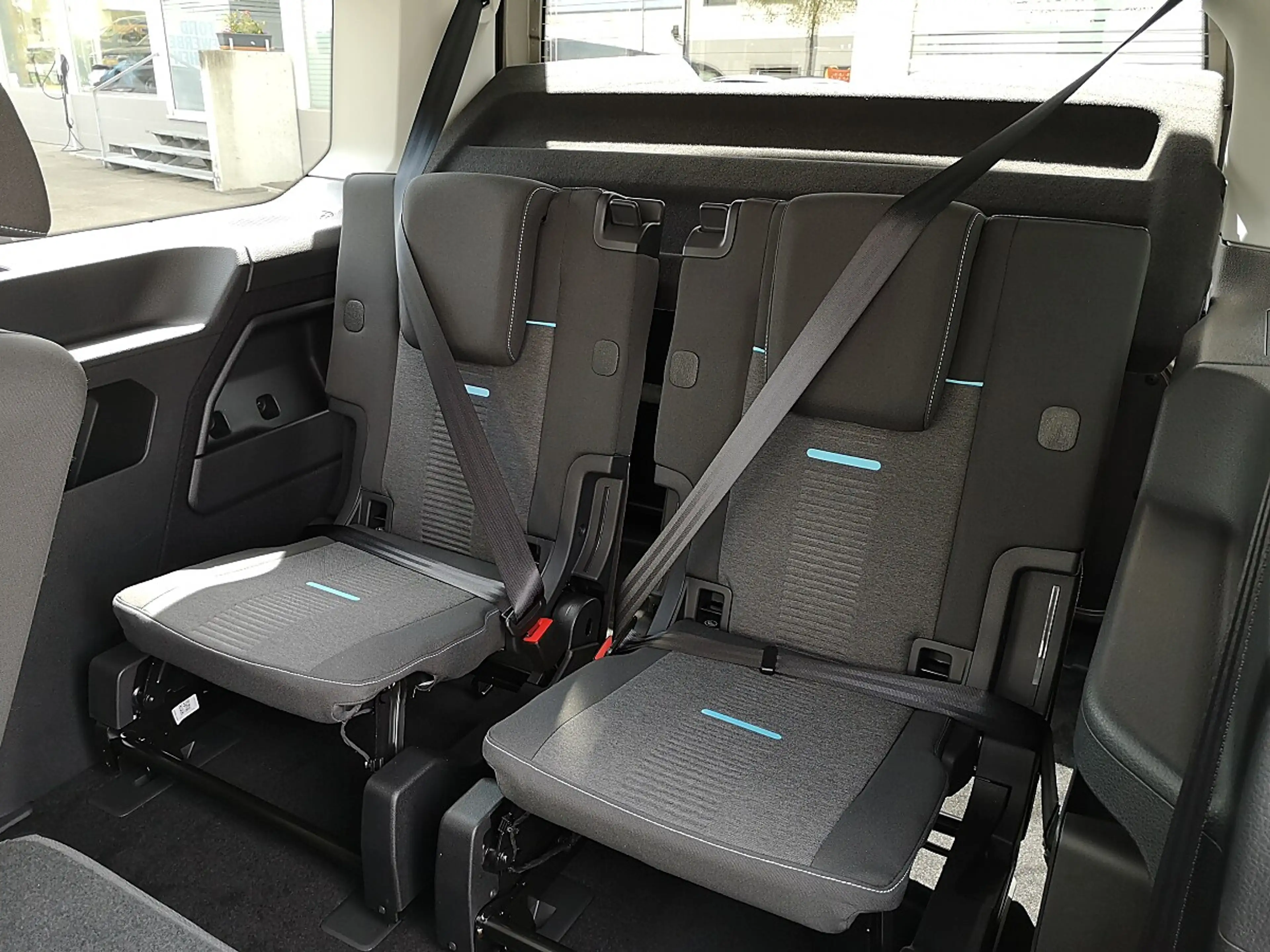 Ford Grand Tourneo Connect 2,0 EcoBlue L2 AWD Active — photo 11