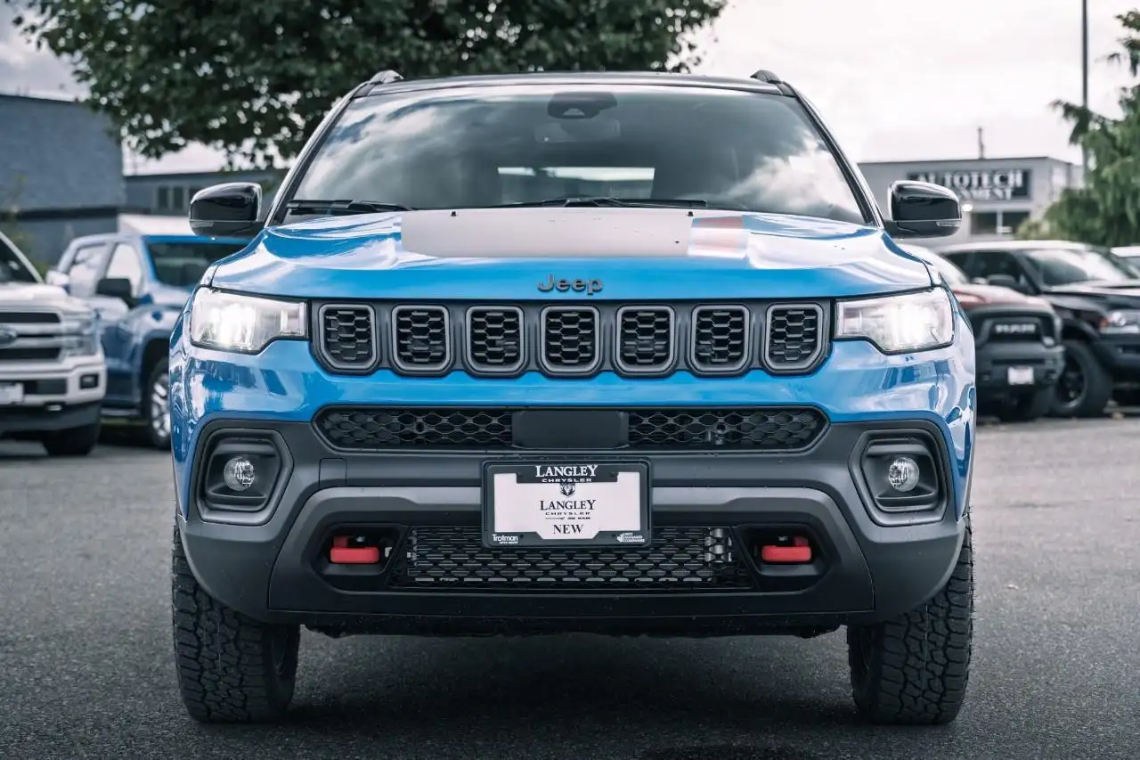 Jeep Compass photo Jeep Compass
