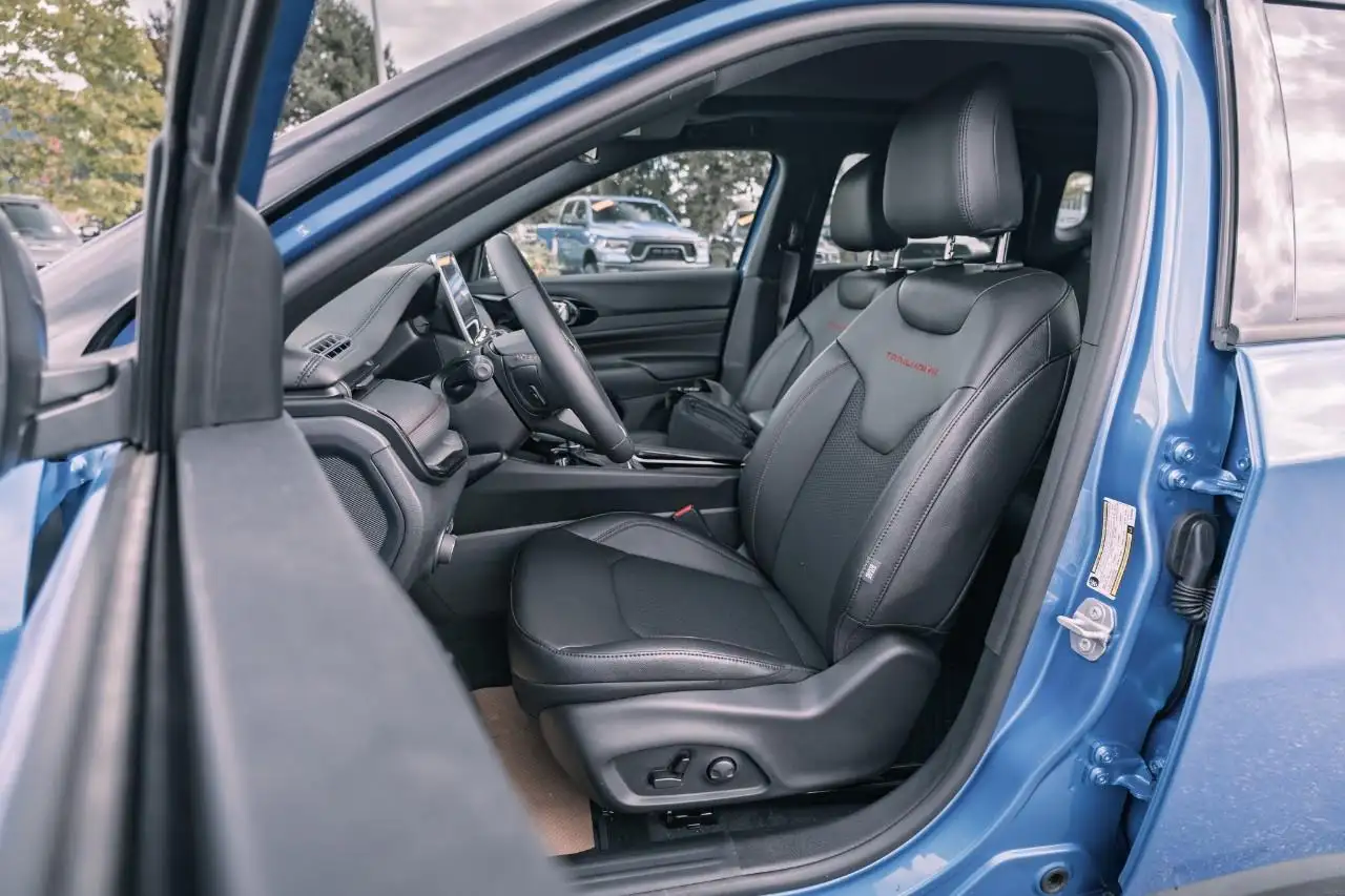 Jeep Compass photo Jeep Compass