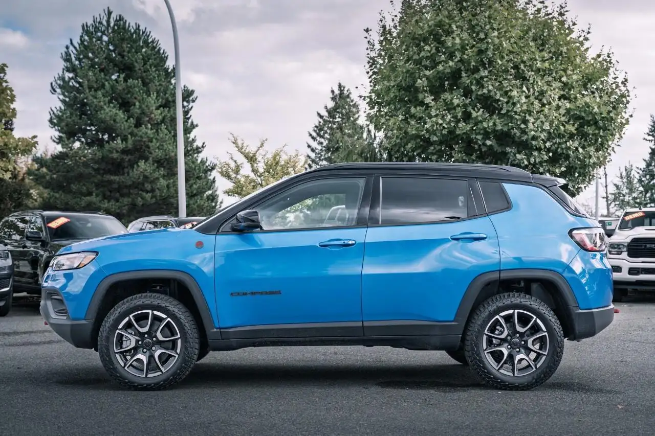 Jeep Compass photo Jeep Compass
