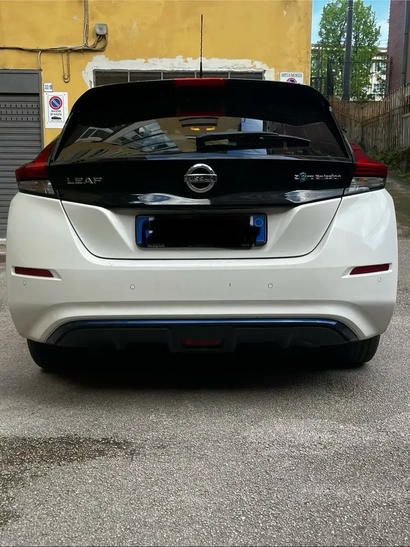 Nissan Leaf Tekna 40kWh 122cv Bianco - 2