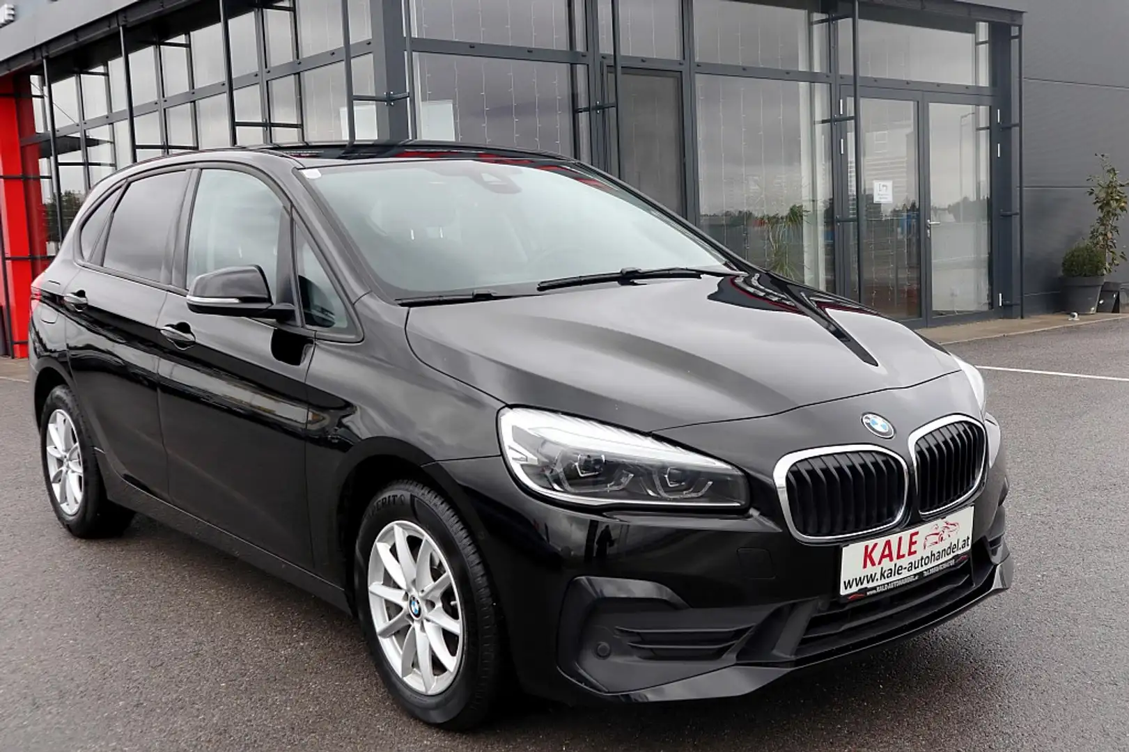 BMW 218 d xDrive Active Tourer Aut. *1.Besitz* LED-Sche... Schwarz - 2