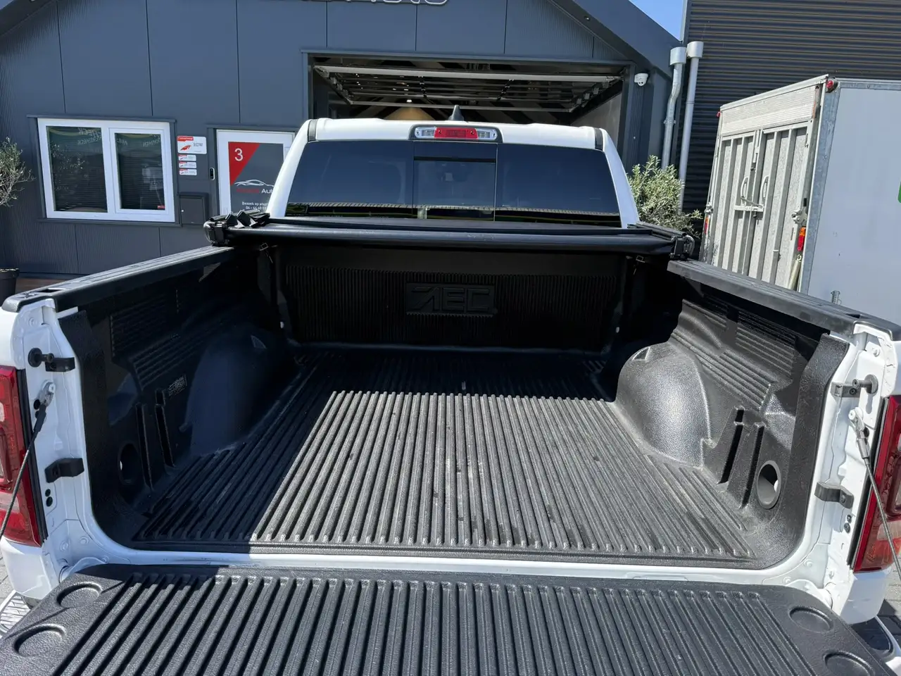 Dodge RAM 2023 — фото 10