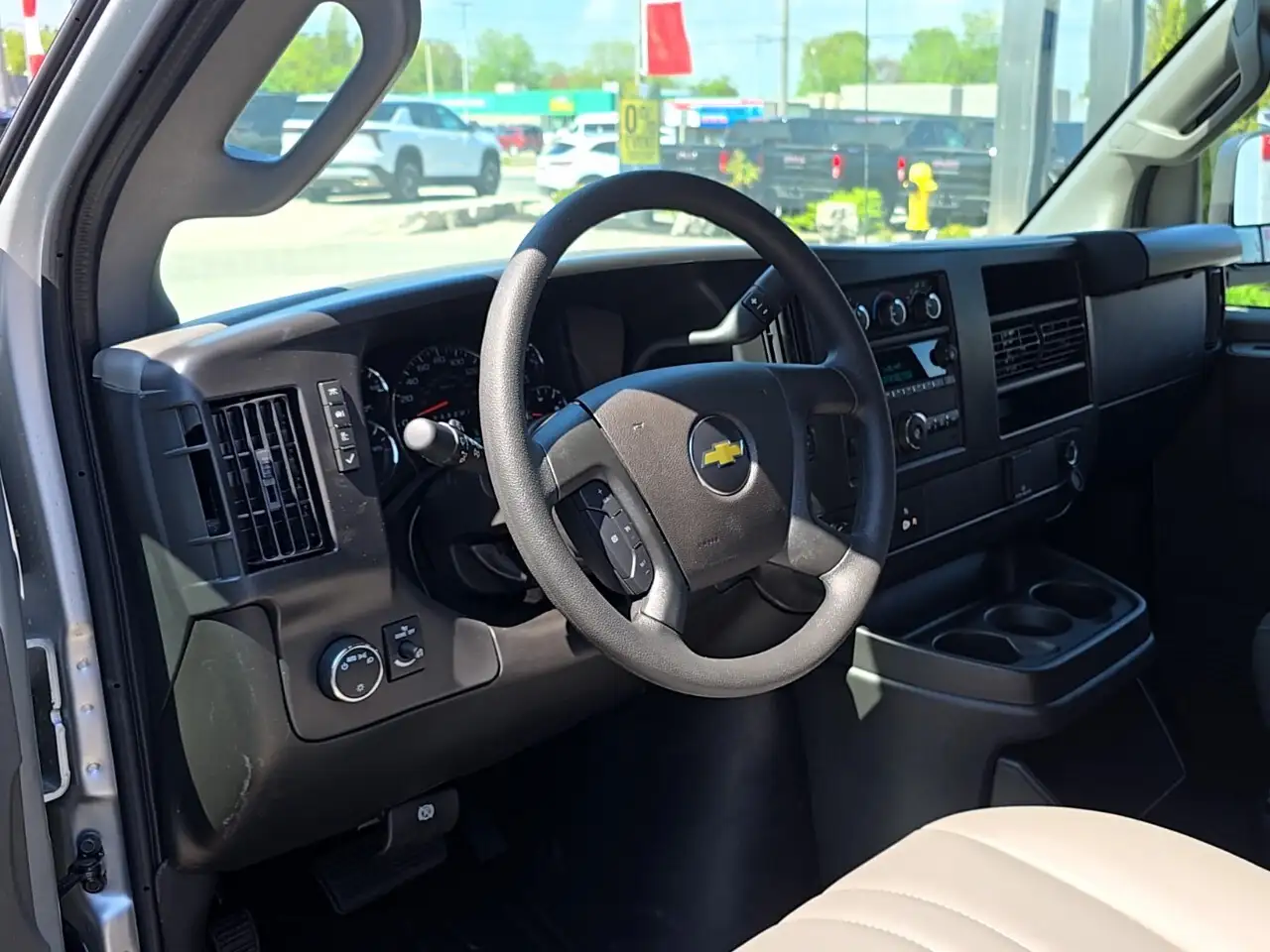 Chevrolet Express 2500 снимка Chevrolet Express 2500