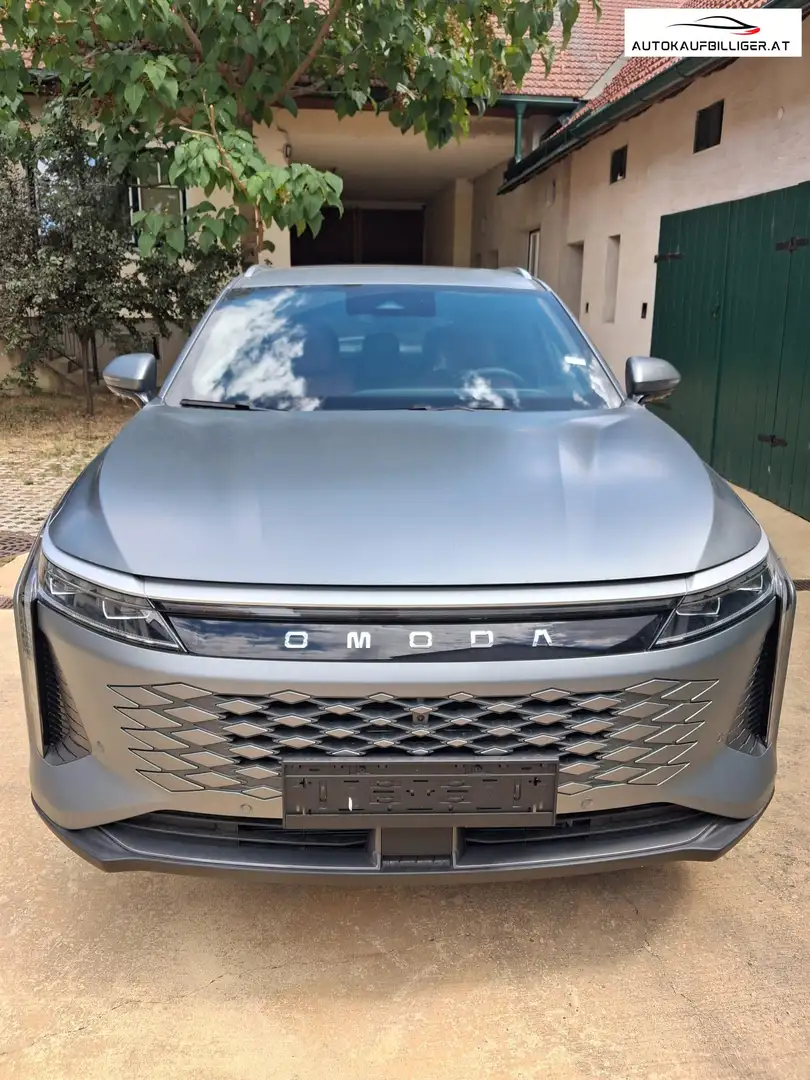 Omoda 9 1.5 PHEV Premium Line Grau - 2