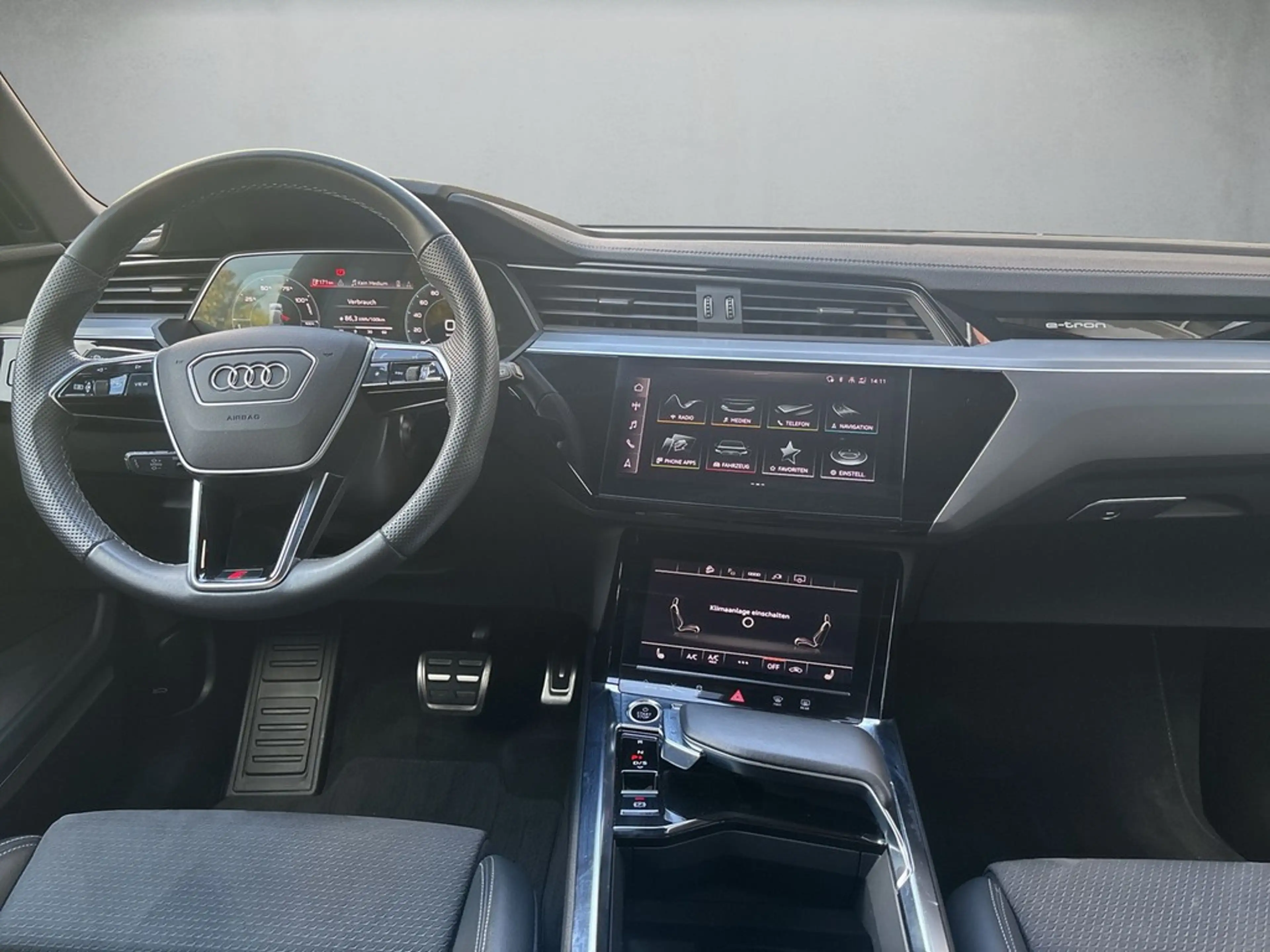 Audi Q8 e-tron S line 50 quattro *Matrix*B&O*360°* — photo 9