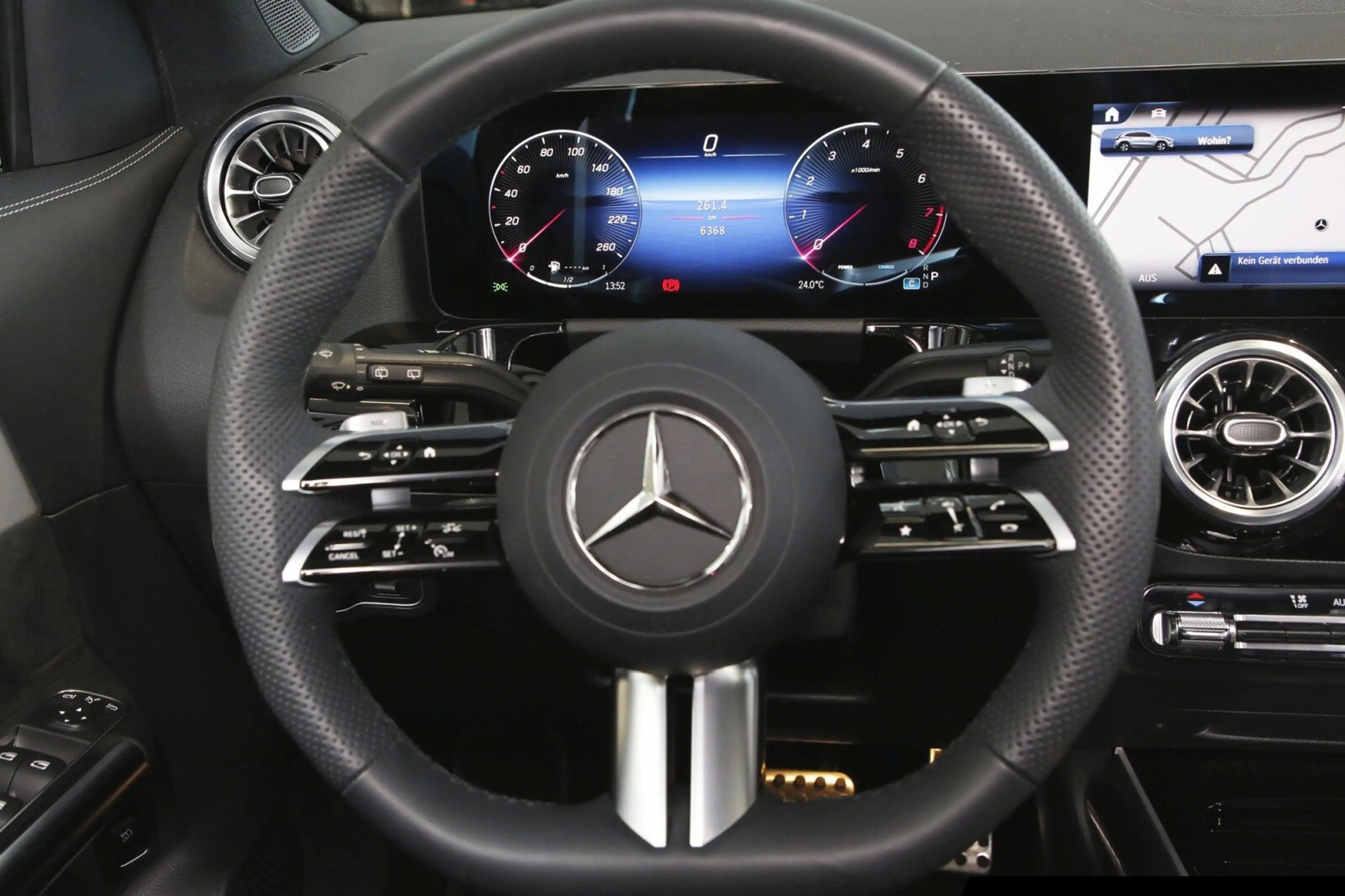 Mercedes-Benz GLA 200 GLA 200 AMG Sp Edition/Night/Pano/360°/AHK Navi — photo 13