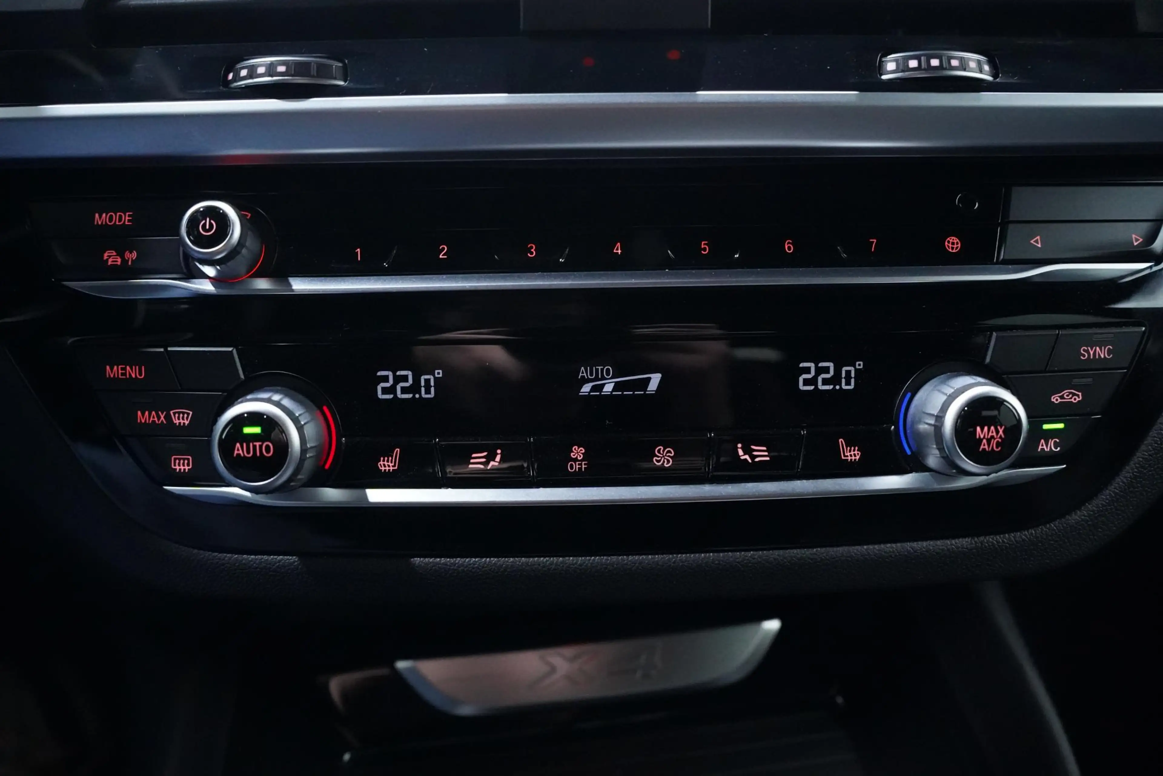 BMW X4 xDrive20i M Sport Nap Apple Carplay Leder 21 Inch — photo 33